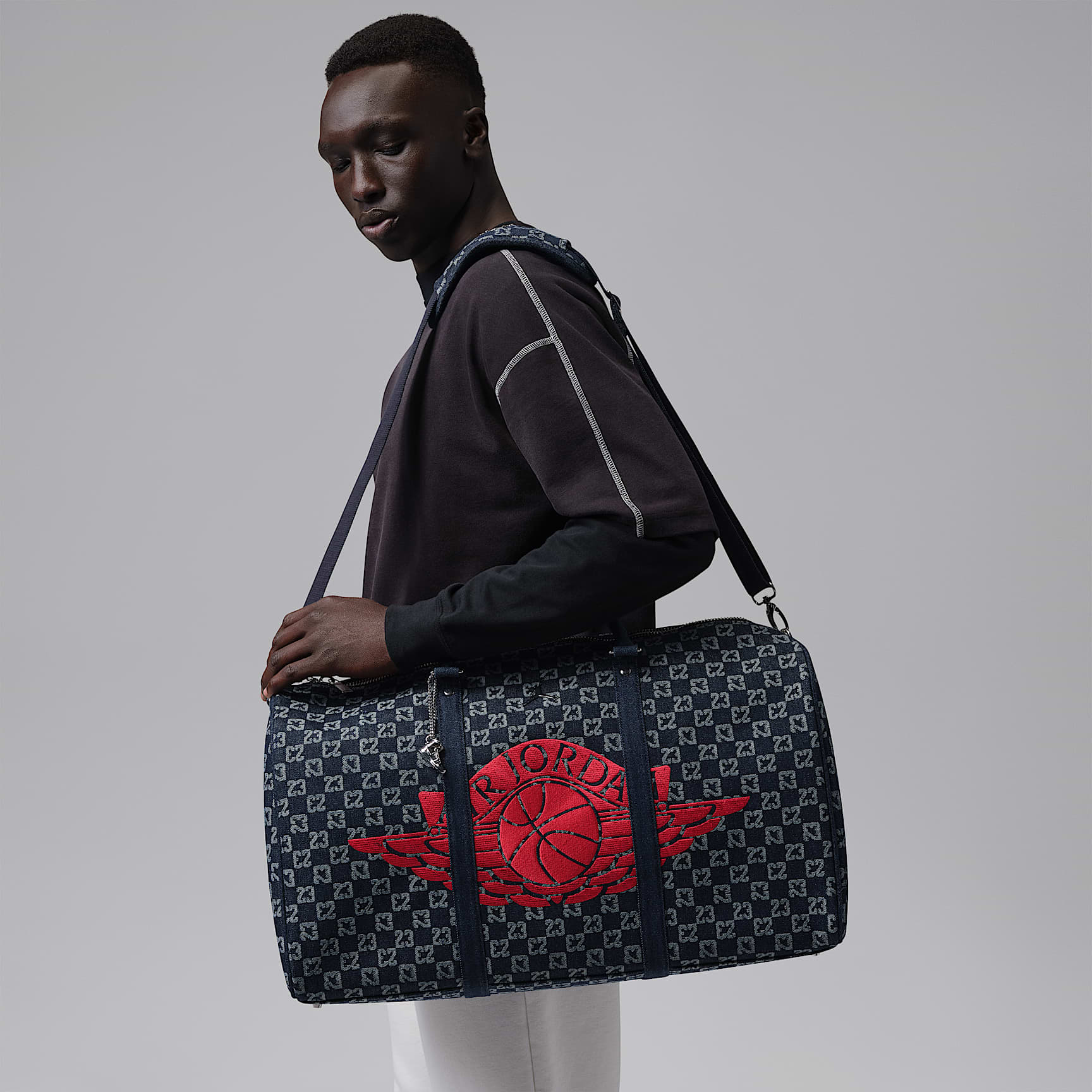 Jordan Monogram Duffel (40L)