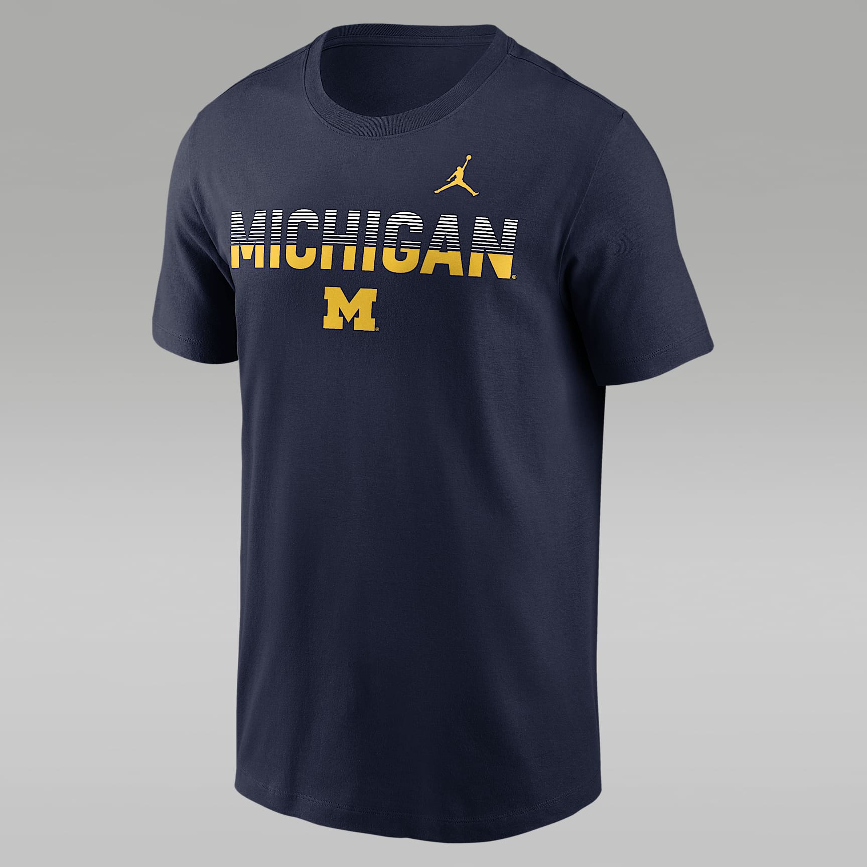 Playera universitaria Nike para hombre Michigan Kinetic