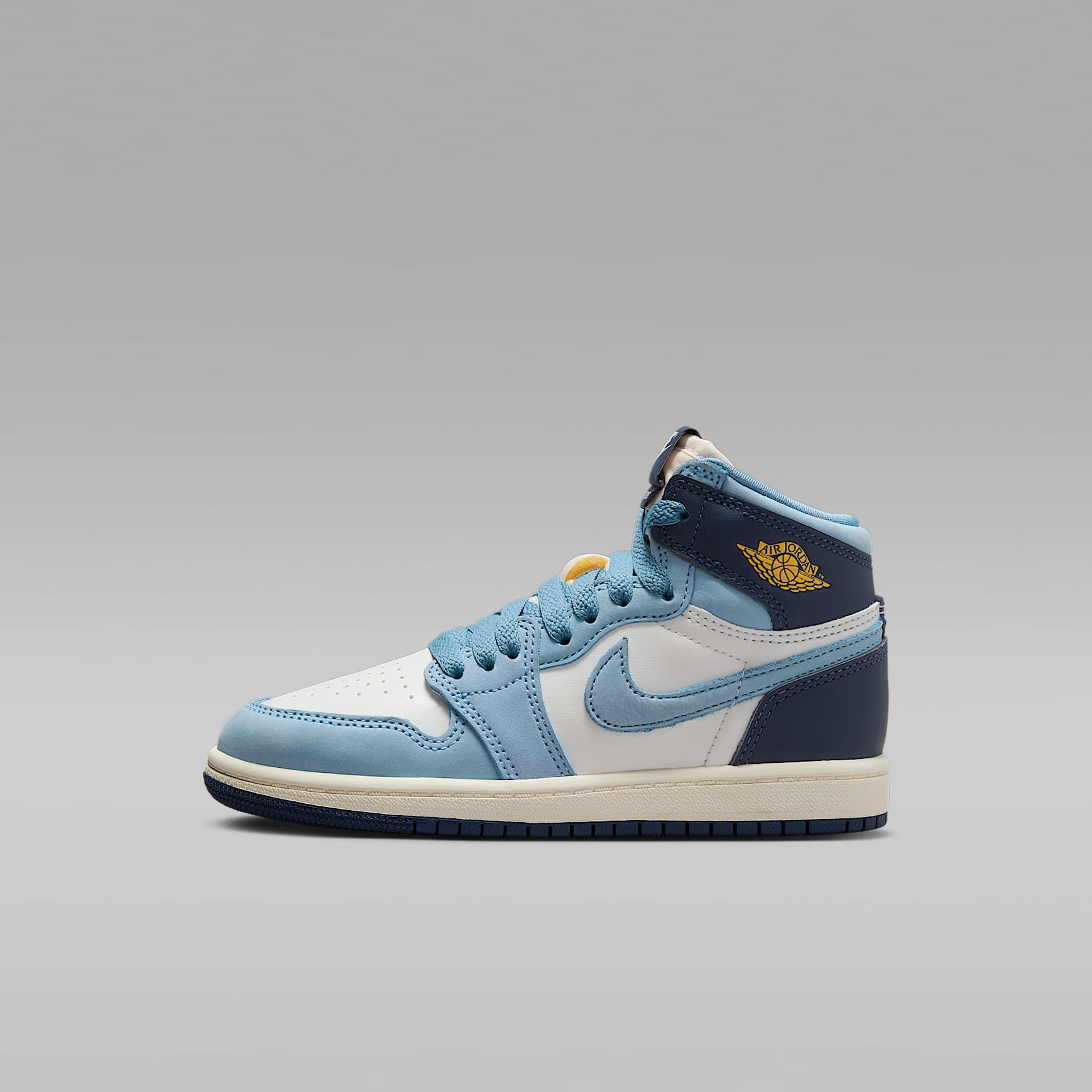 Jordan 1 Retro High OG 'First in Flight' Younger Kids' Shoes