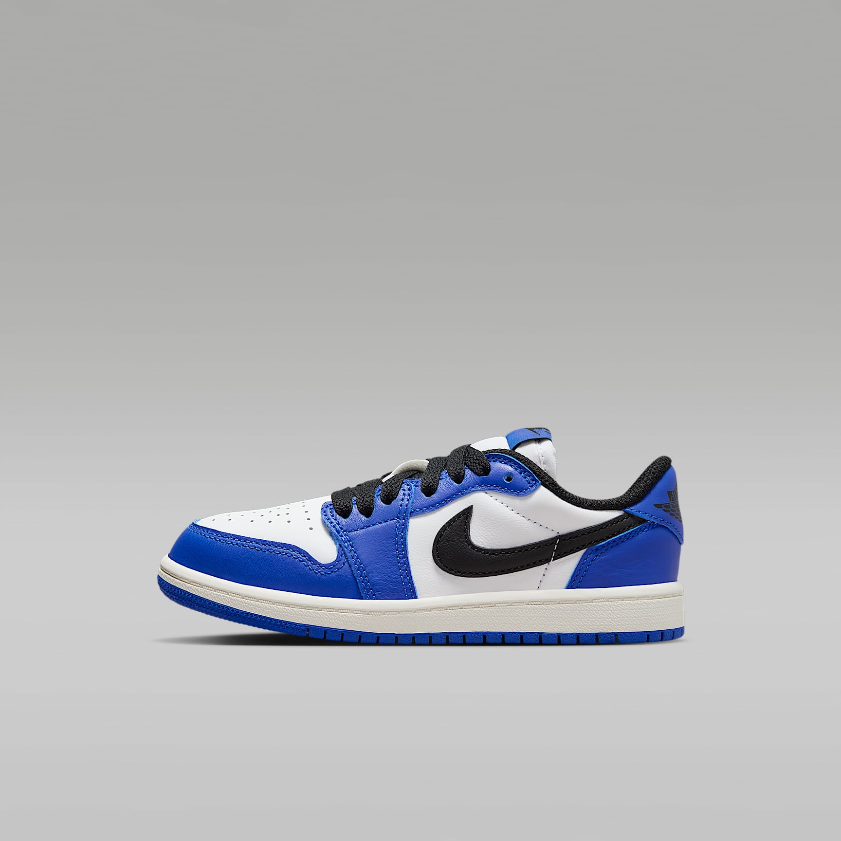 Jordan 1 Retro Low 'Game Royal' Younger Kids' Shoes