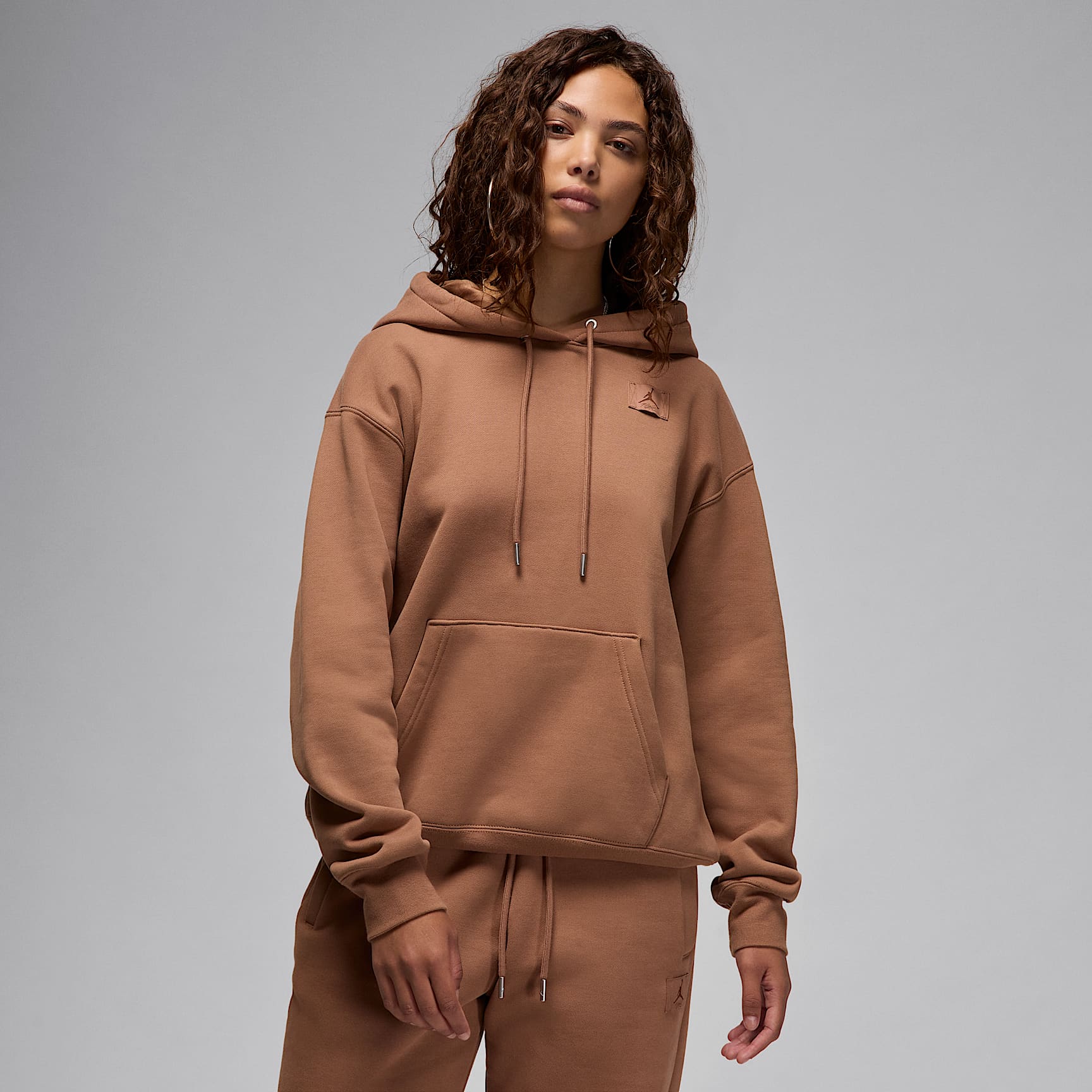 Sudadera sin cierre con gorro forrado de satén para mujer Jordan Flight Fleece