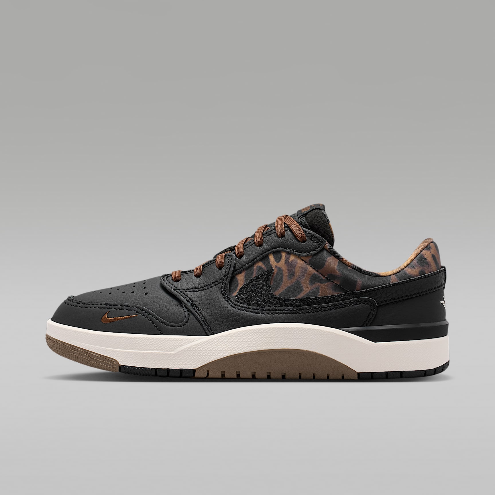 Jordan Strada SE Women's Shoes