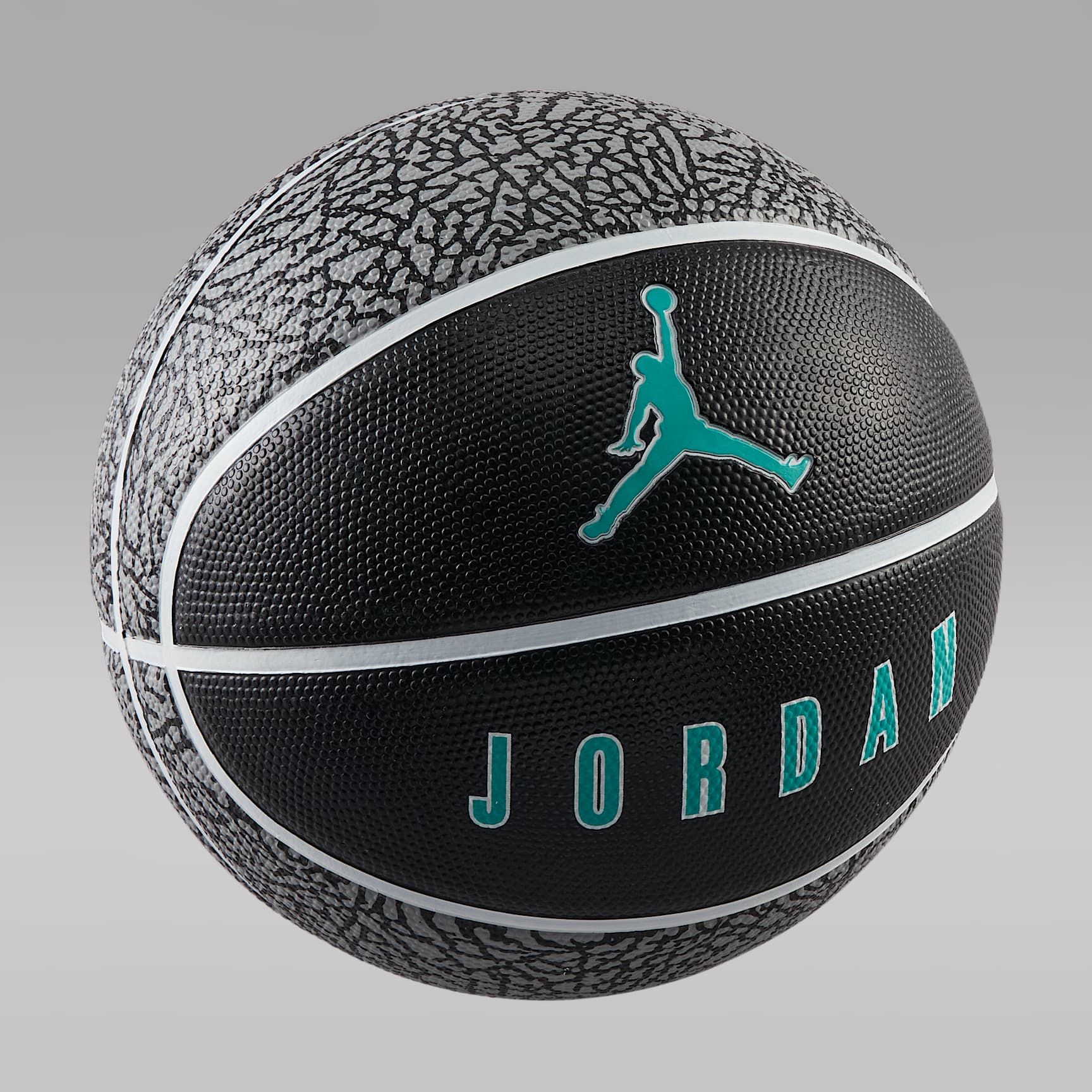 조던 플레이그라운드 2.0 8P 농구공(공기 제거 상태)