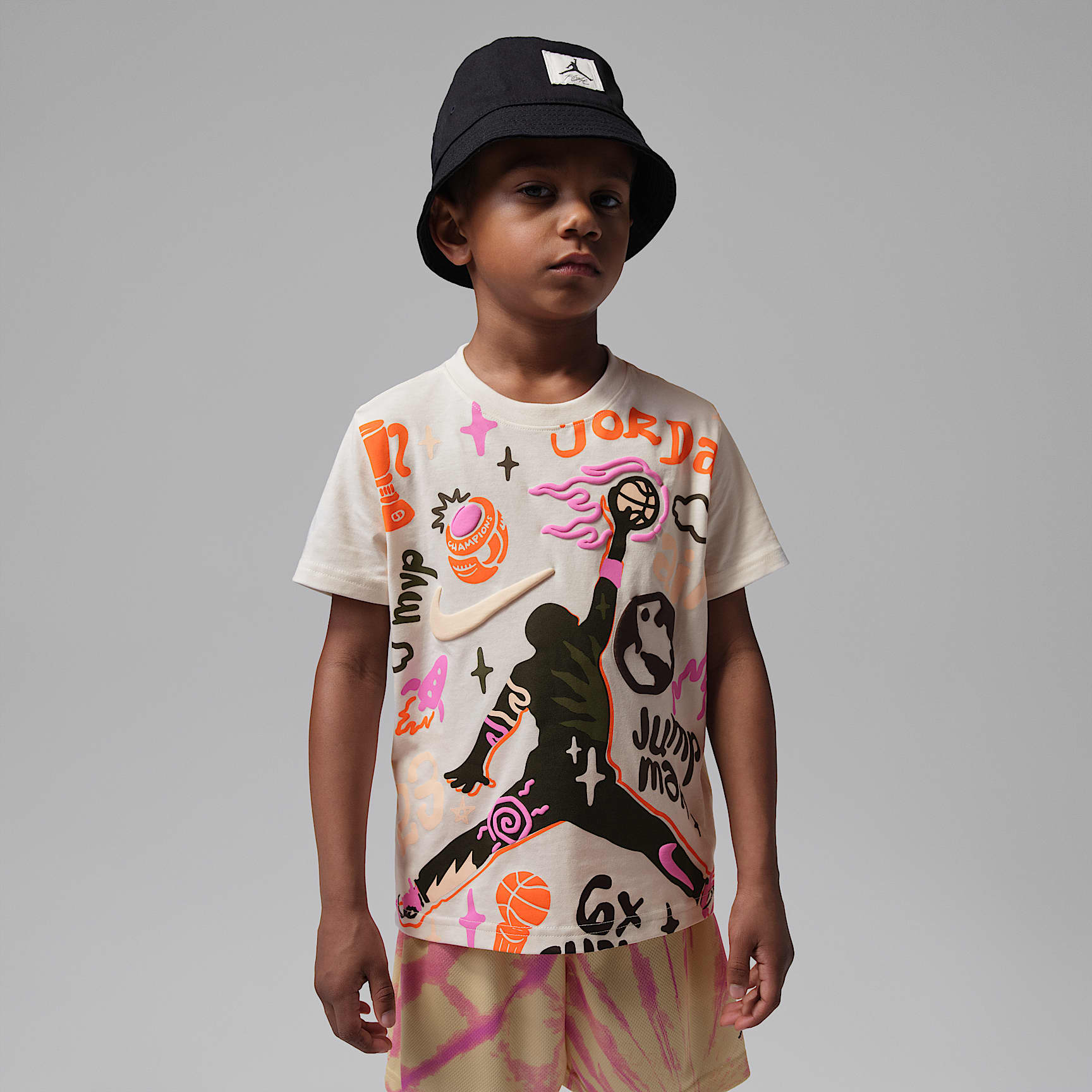 Playera Air Jordan World Tour Merch para niños talla pequeña Jordan