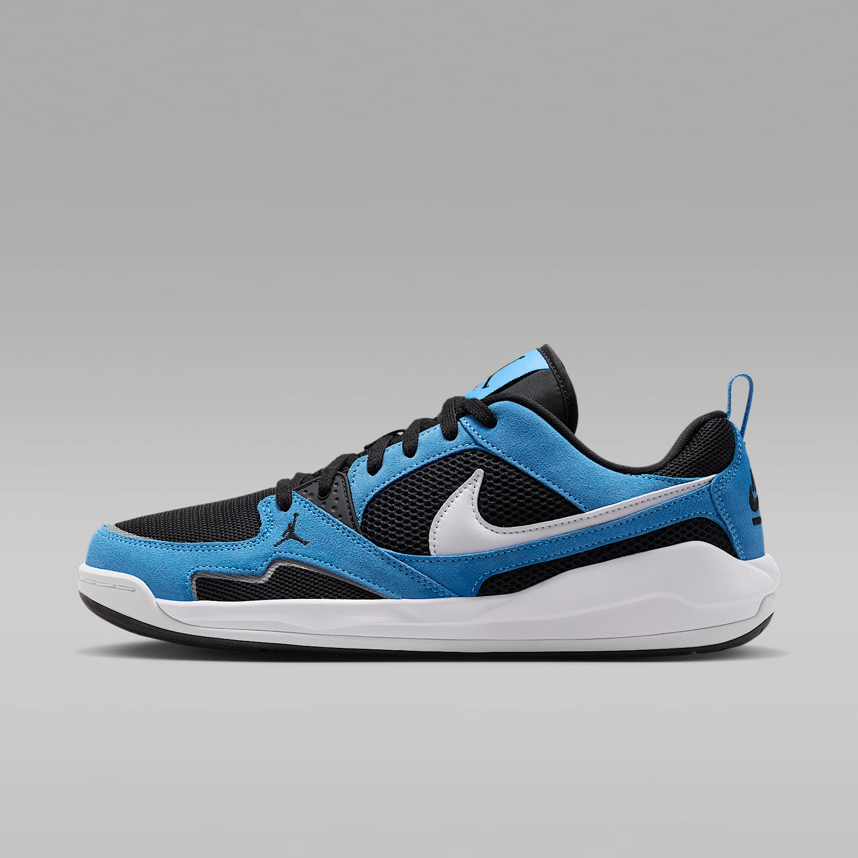 รองเท้าผู้ชาย Jordan CMFT Era