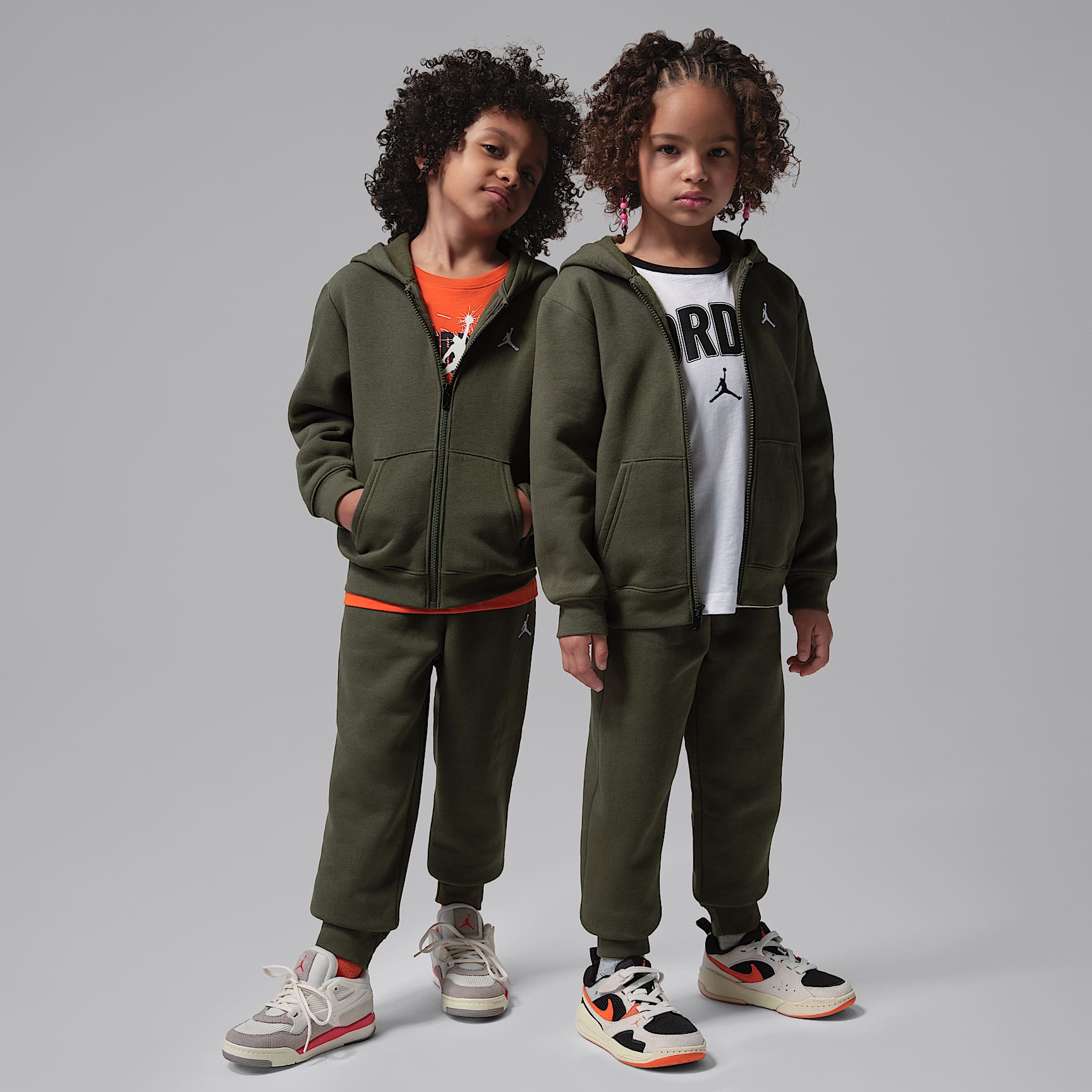 Conjunto de 2 piezas con sudadera con gorro de cierre completo para niños talla pequeña Jordan Brooklyn Fleece