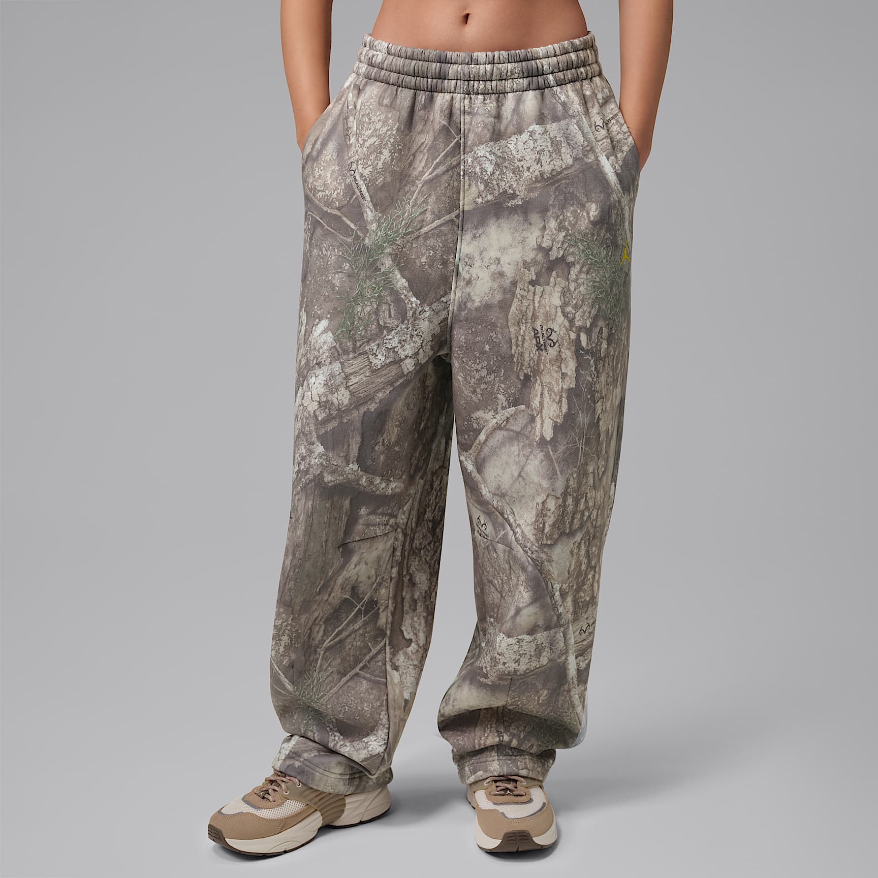 Jordan Brooklyn Fleece Women's Relaxed Wide Leg Realtree Pants