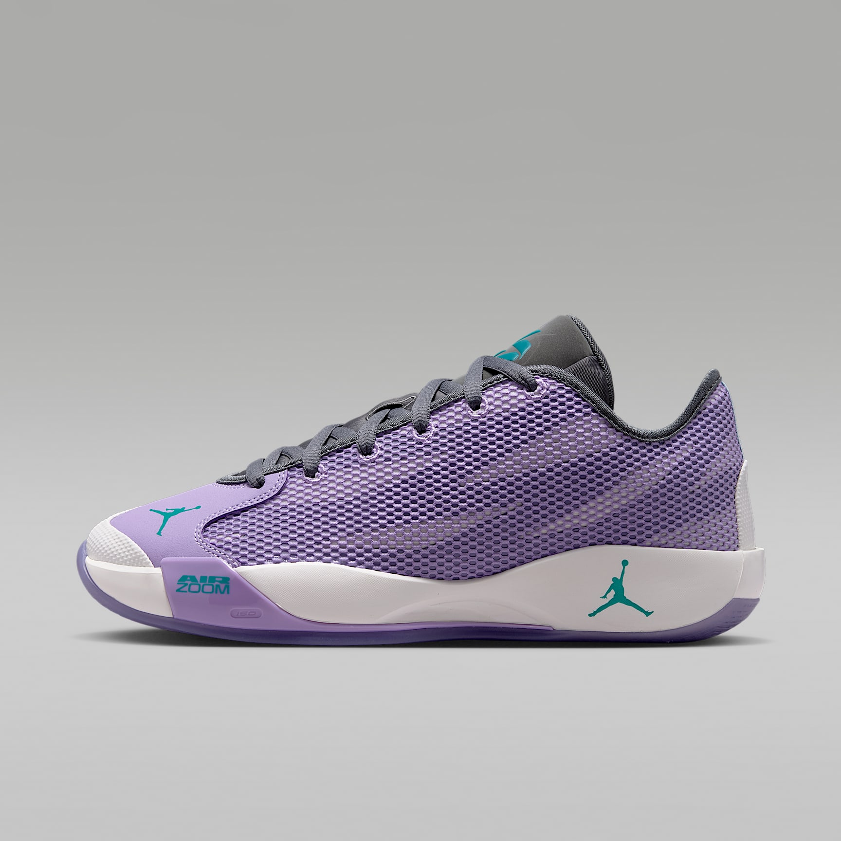 Luka 77 Basketball Shoes