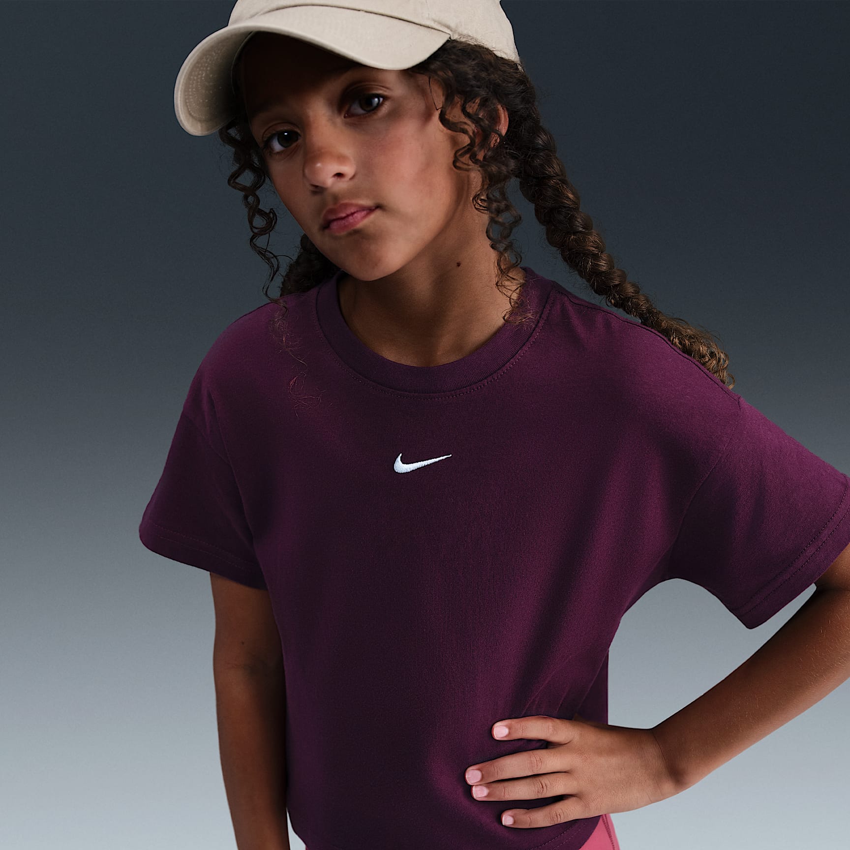 Nike Sportswear Essential 大童 (女童) T 恤