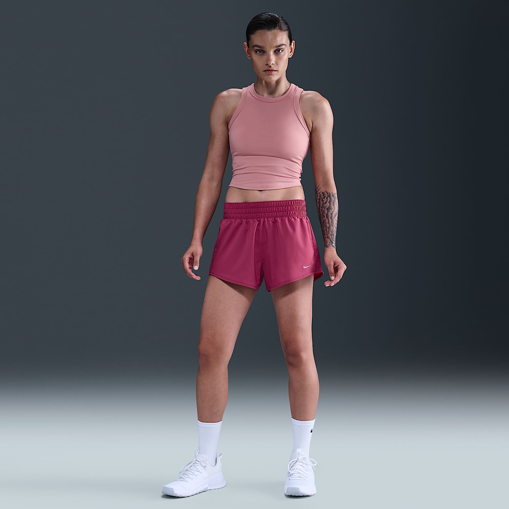 Shorts con forro de ropa interior Dri-FIT de tiro medio de 8 cm para mujer Nike One