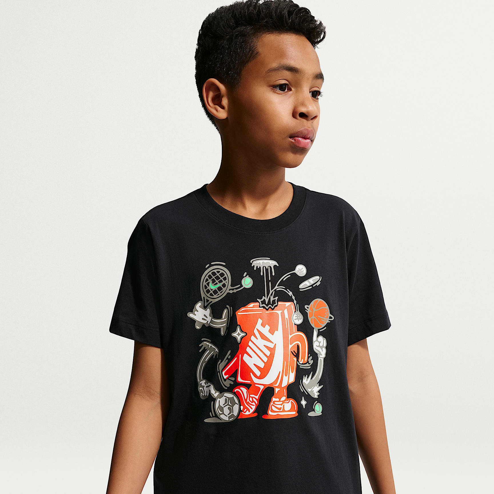 Nike Sportswear Older Kids' T-Shirt
