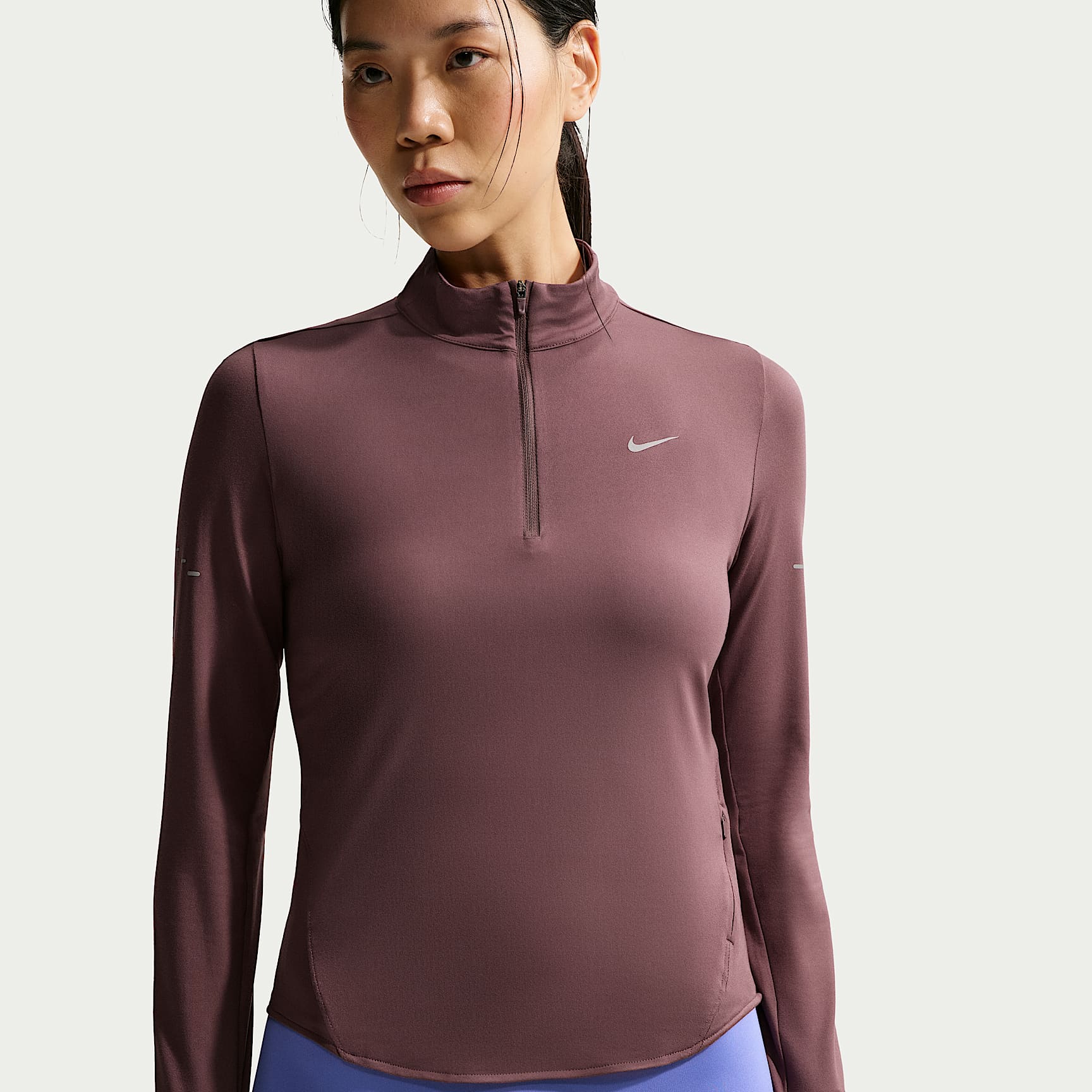 Playera de correr Dri-FIT UV de cierre de 1/4 para mujer Nike Swift