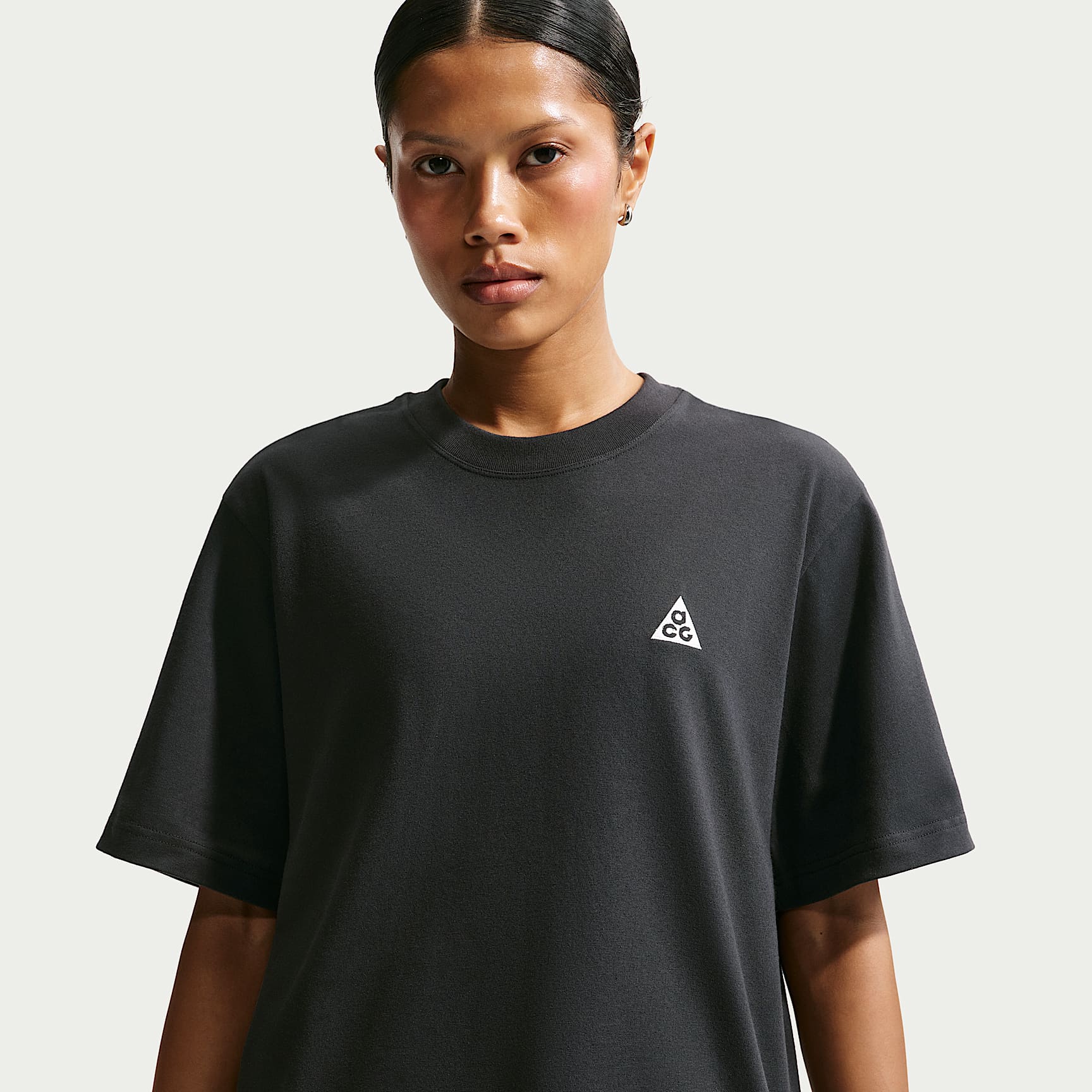 Playera de manga corta para mujer Nike ACG