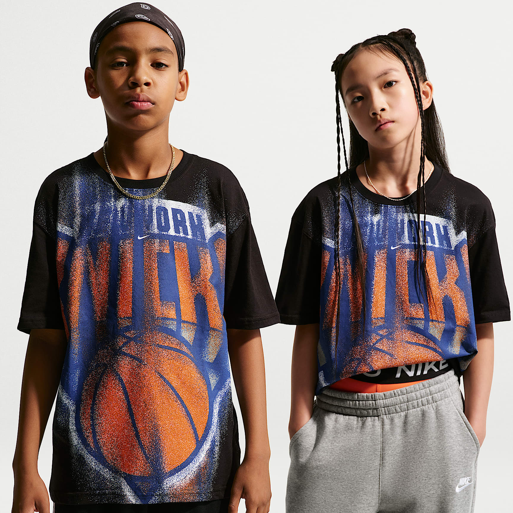 New York Knicks Nike Edge 26 Big Kids' Short-Sleeve T-Shirt