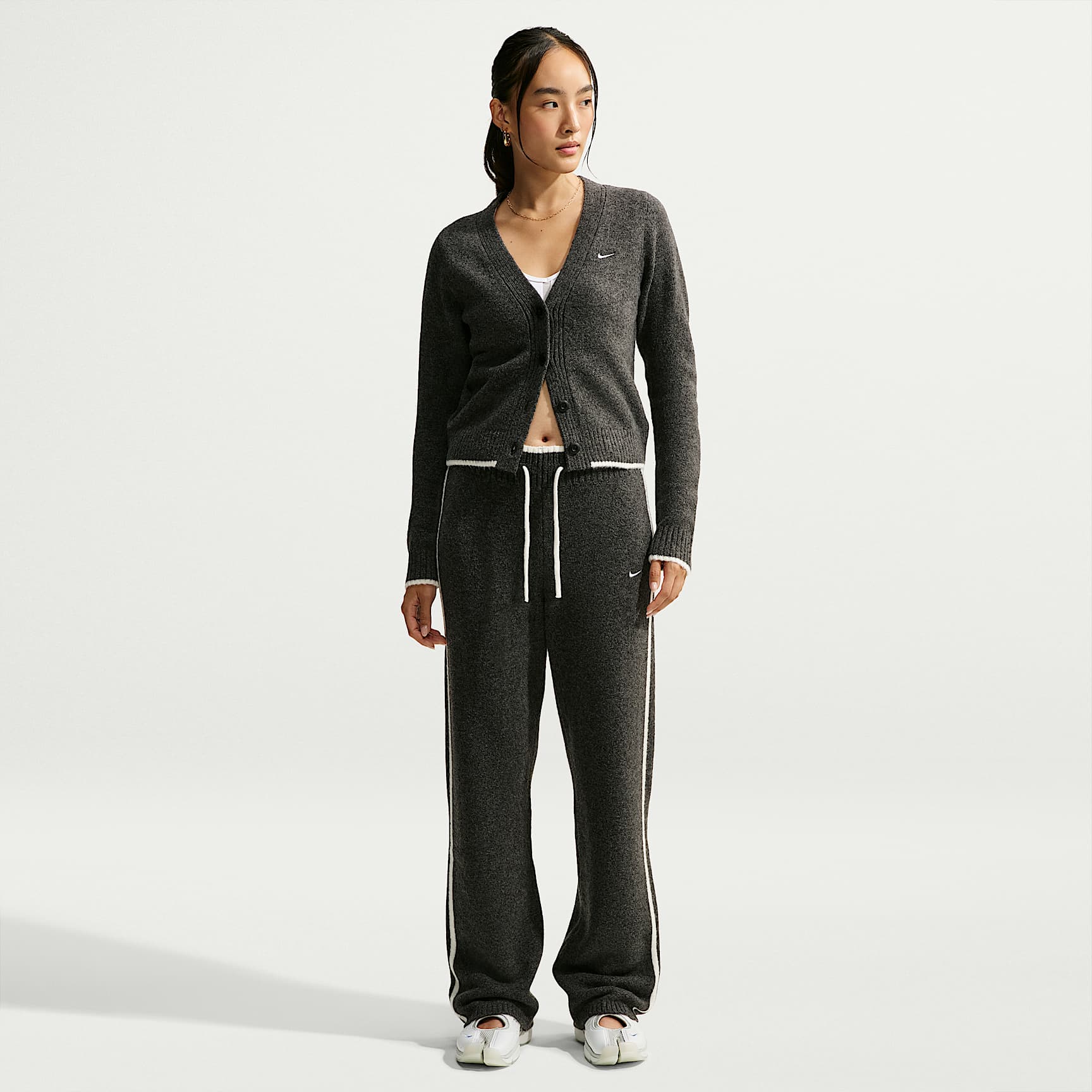 Nike Sportswear Chill Knit Women's Mid-Rise Pants