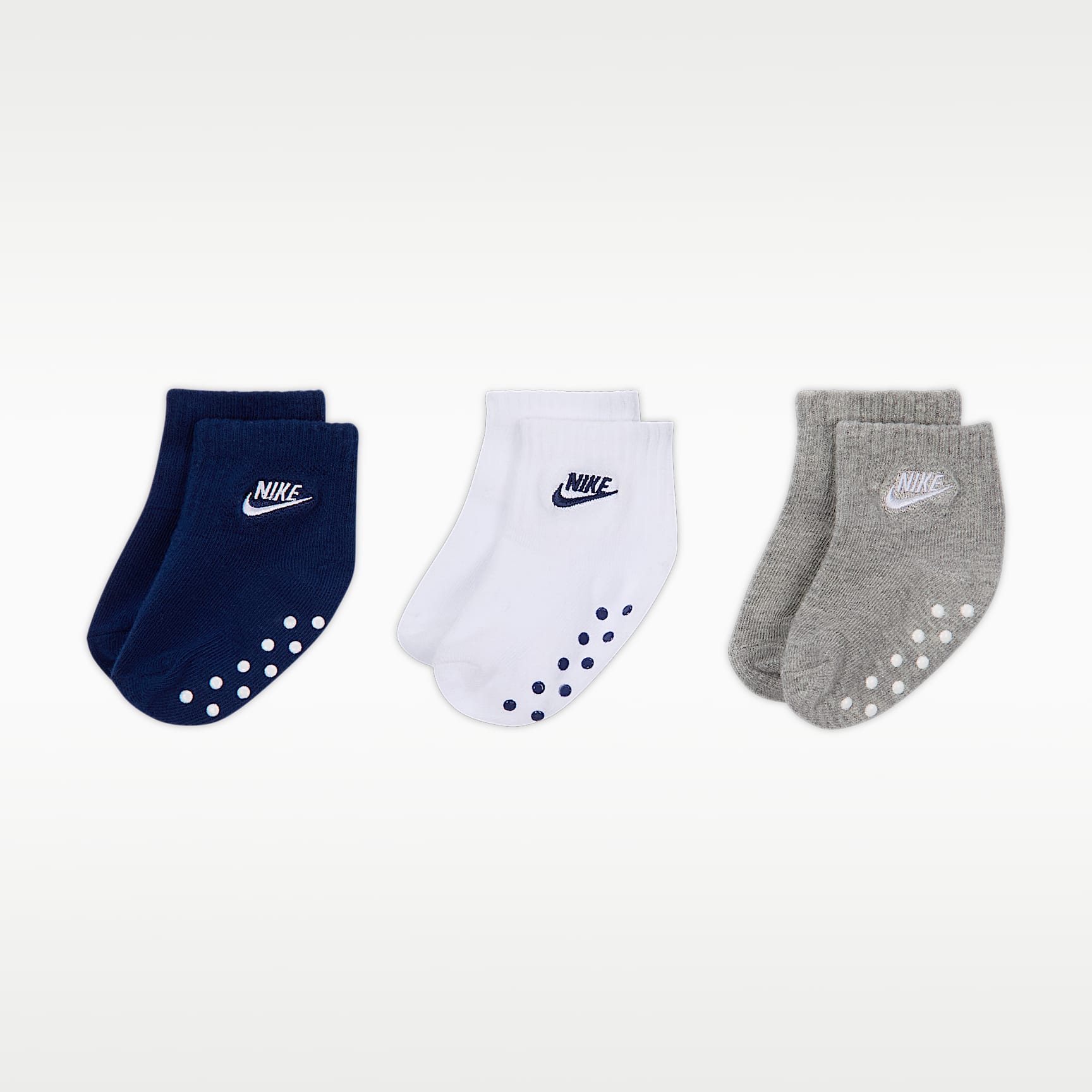 Nike griffige Knöchelsocken für Babys (6–12 M) (3 Paar)