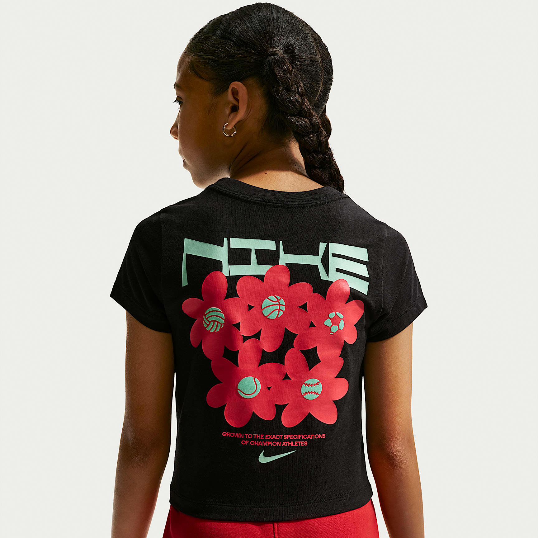 Nike Sportswear Big Kids' (Girls') Slim Cropped T-Shirt
