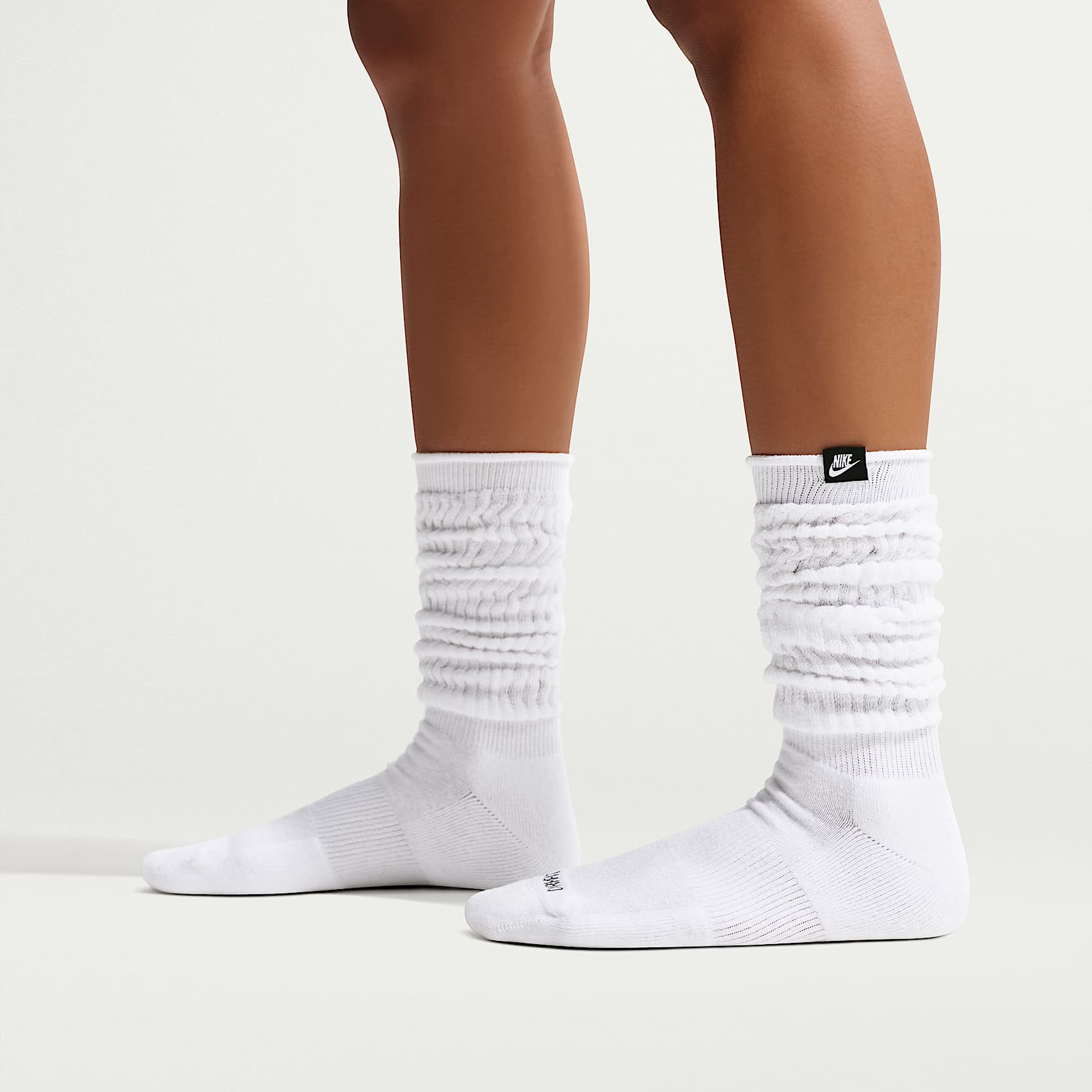 Nike Everyday Plus Slouchy Cushioned Crew Socks (1 Pair)
