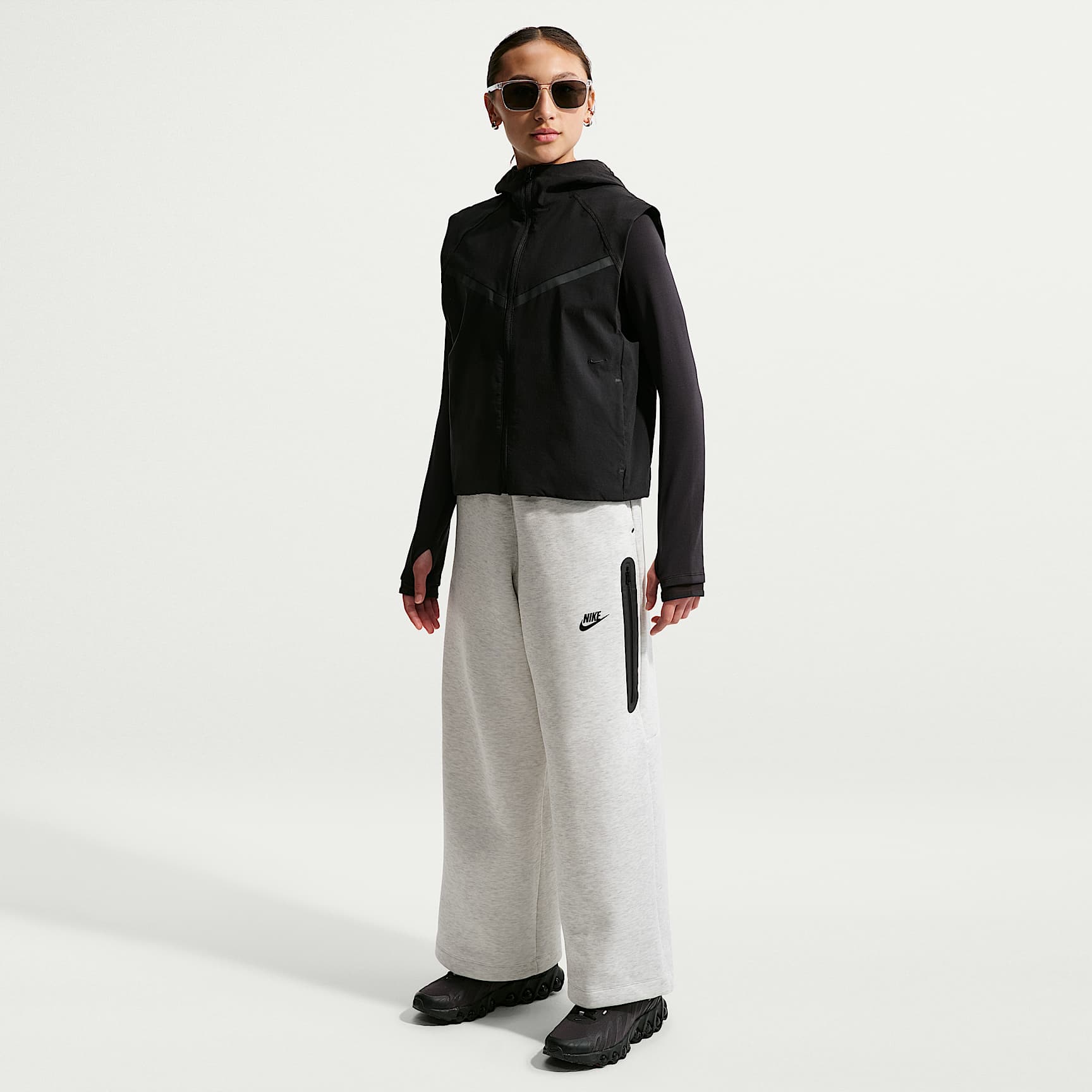 Nike Tech Fleece Big Kids' (Girls') Wide-Leg Pants