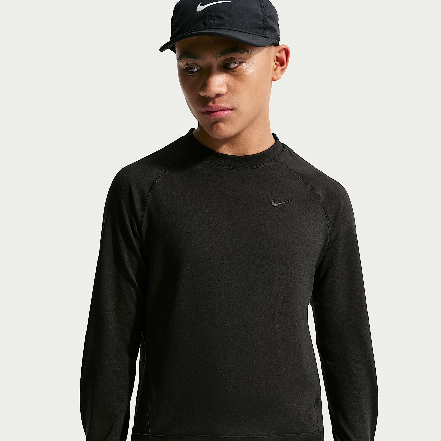 Nike Primary Nano Big Kids' (Boys') Dri-FIT UV Long-Sleeve Crew-Neck Top