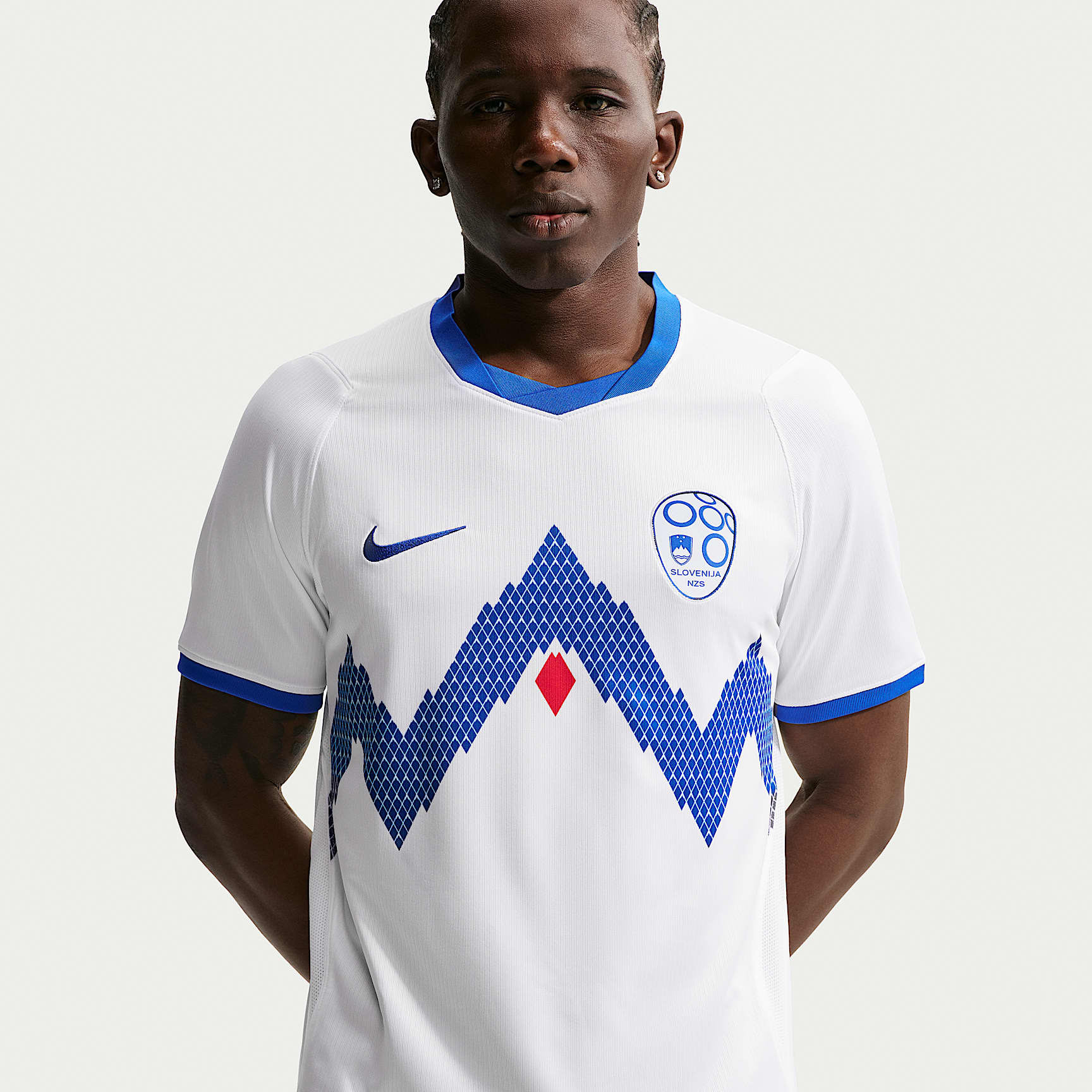 Slovenia 2026 Stadium Home Men's Nike Dri-FIT Football Replica Shirt