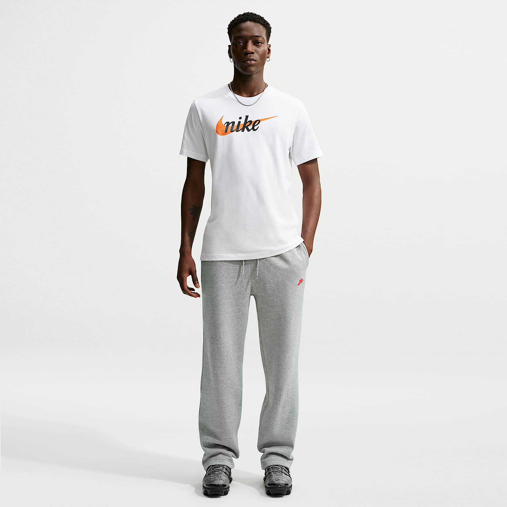 Nike Club Men's Open-Hem Fleece Trousers