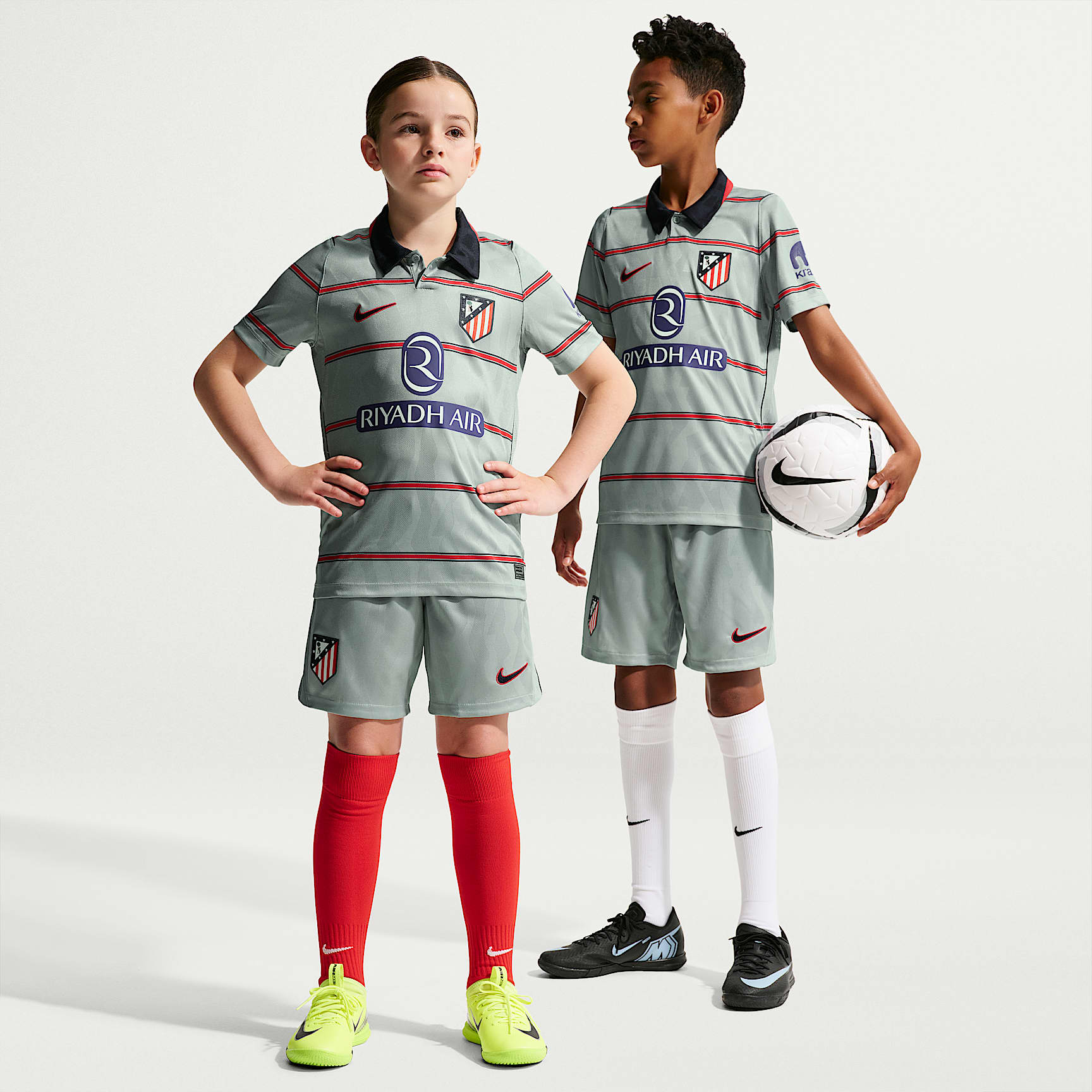 Atlético Madrid 2026/27 Stadium Third Nike Replika-Fußballshorts mit Dri-FIT-Technologie (ältere Kinder)
