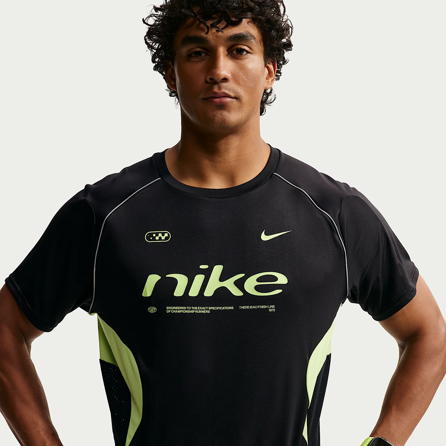 Nike Men's Dri-FIT Short-Sleeve Running Top
