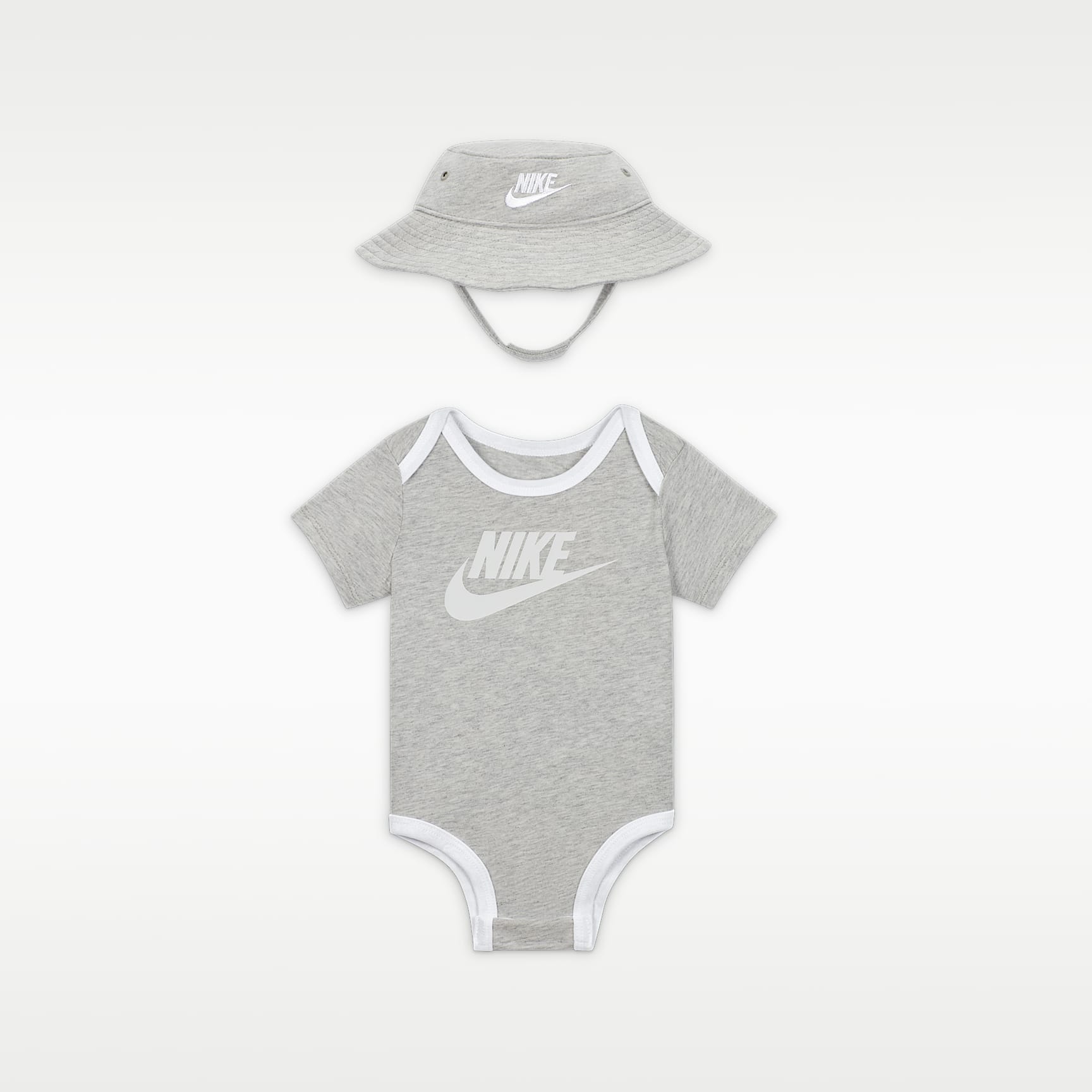 Σετ με bucket καπέλο και ολόσωμο κορμάκι Core Nike για βρέφη