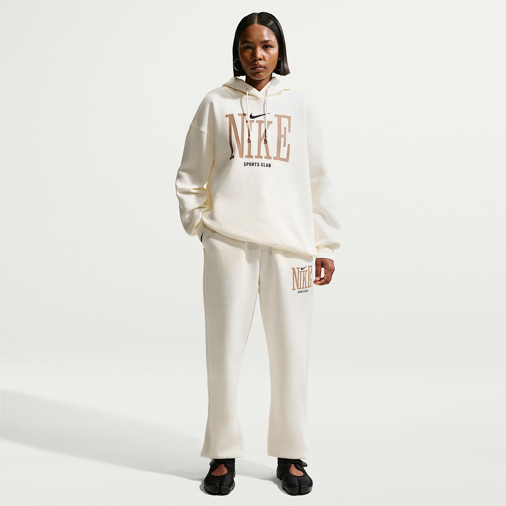 Γυναικείο ψηλόμεσο παντελόνι φόρμας σε φαρδιά γραμμή Nike Sportswear Phoenix Fleece
