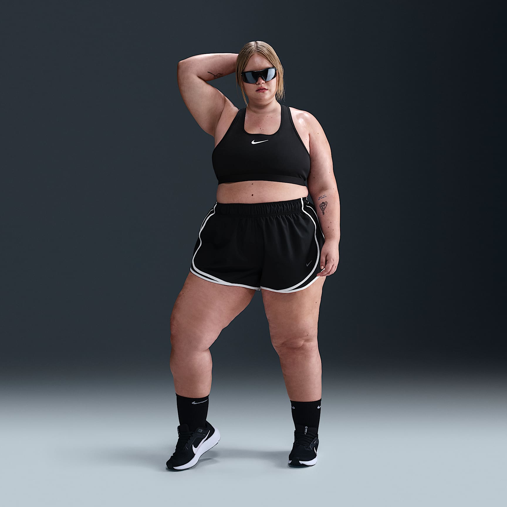 Short de running taille mi-haute avec sous-short intégré Dri-FIT 8 cm Nike Tempo pour femme (grande taille)