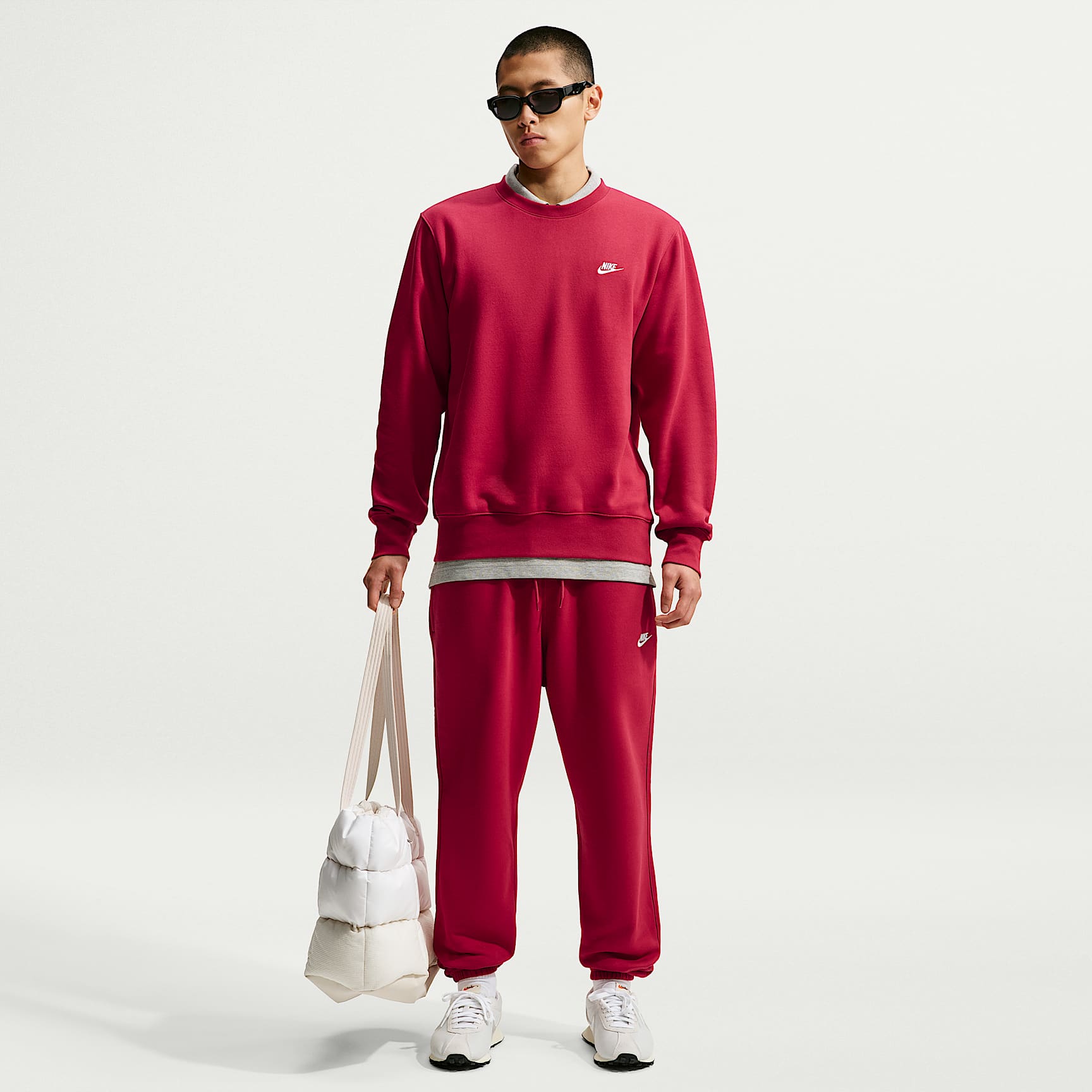 Pants de tejido Fleece cepillado con puños para hombre Nike Club