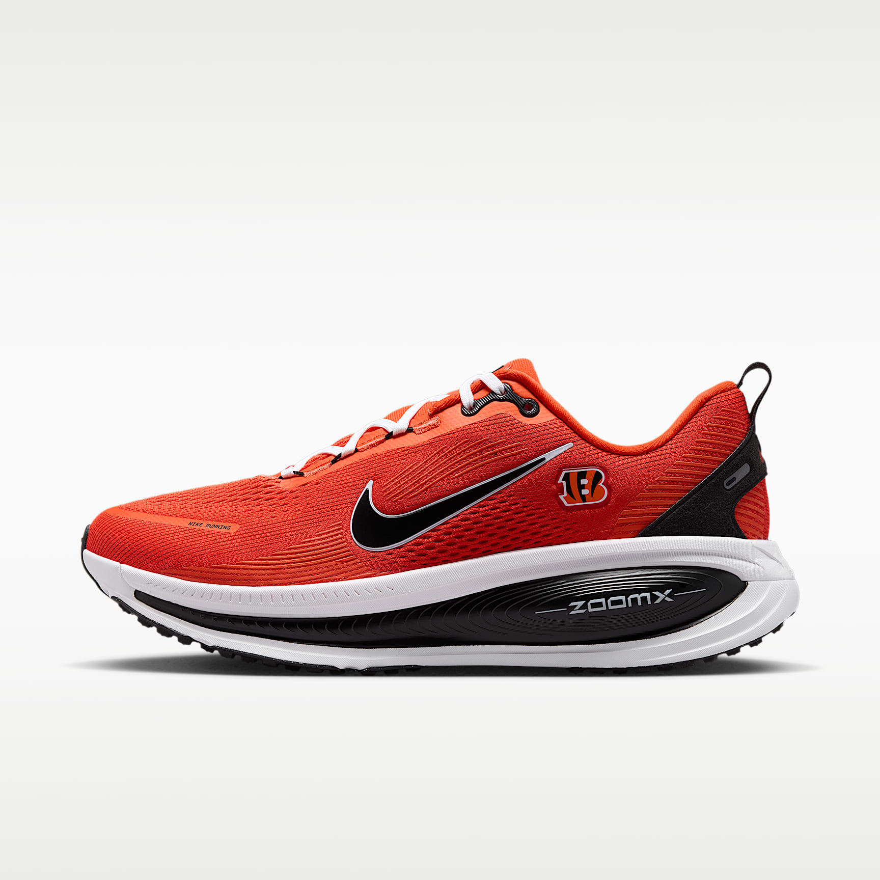 Nike Vomero 18 (Cincinnati Bengals) Men's NFL Road Running Shoes