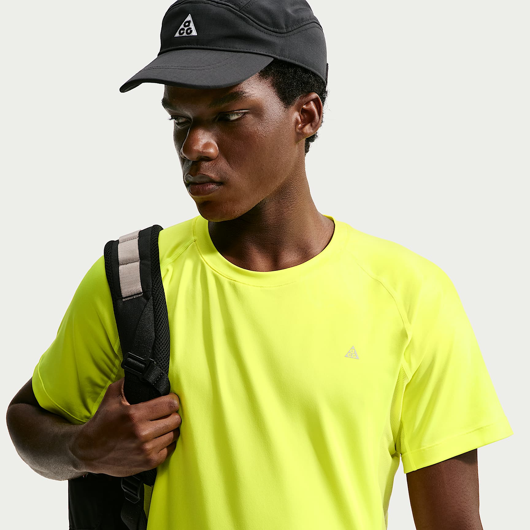 ACG Wildsee Men's Dri-FIT Short-Sleeve Base Layer Top