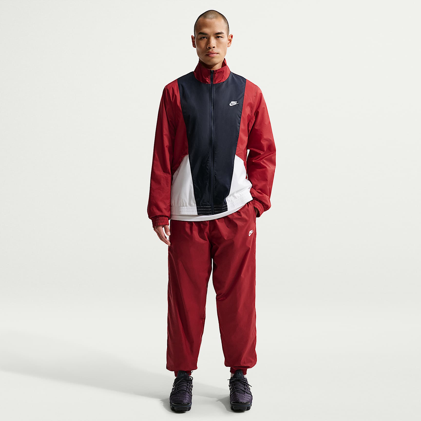 Nike Club Men's Woven Tracksuit