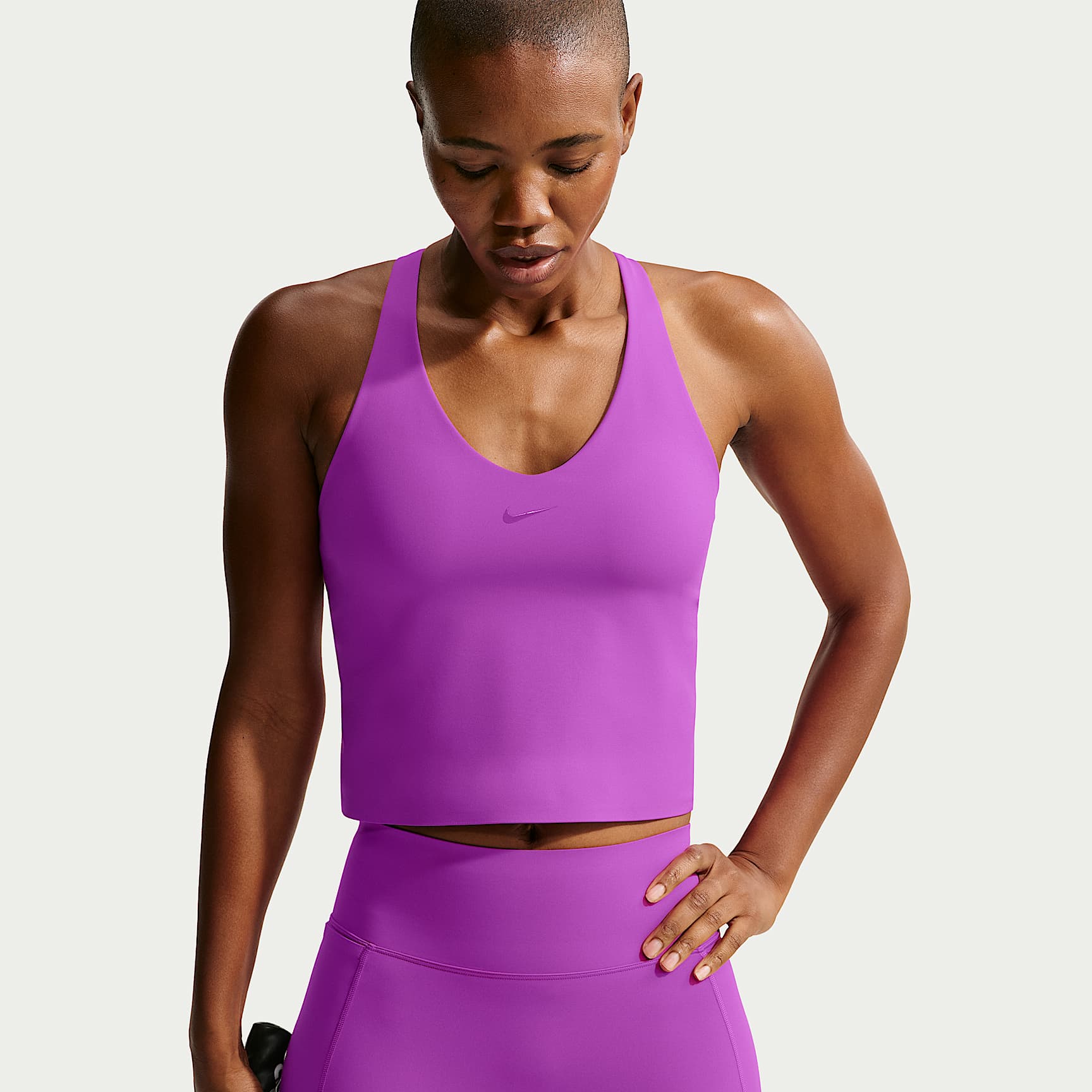 Camiseta de tirantes Nike Universa con bra deportivo con almohadilla de media sujeción para mujer