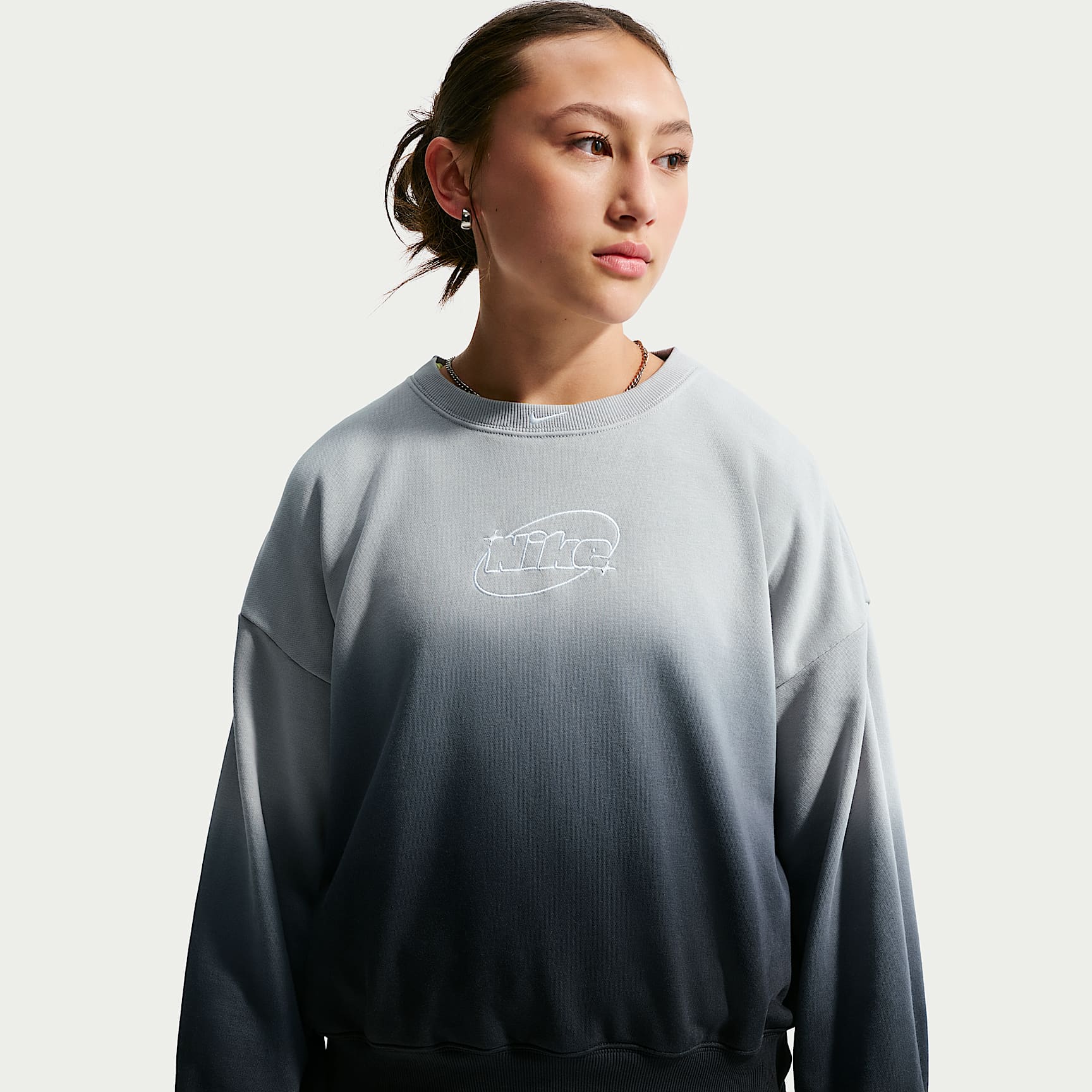 Nike Studio Fleece Lightweight Big Kids' (Girls') Oversized Graphic Crew