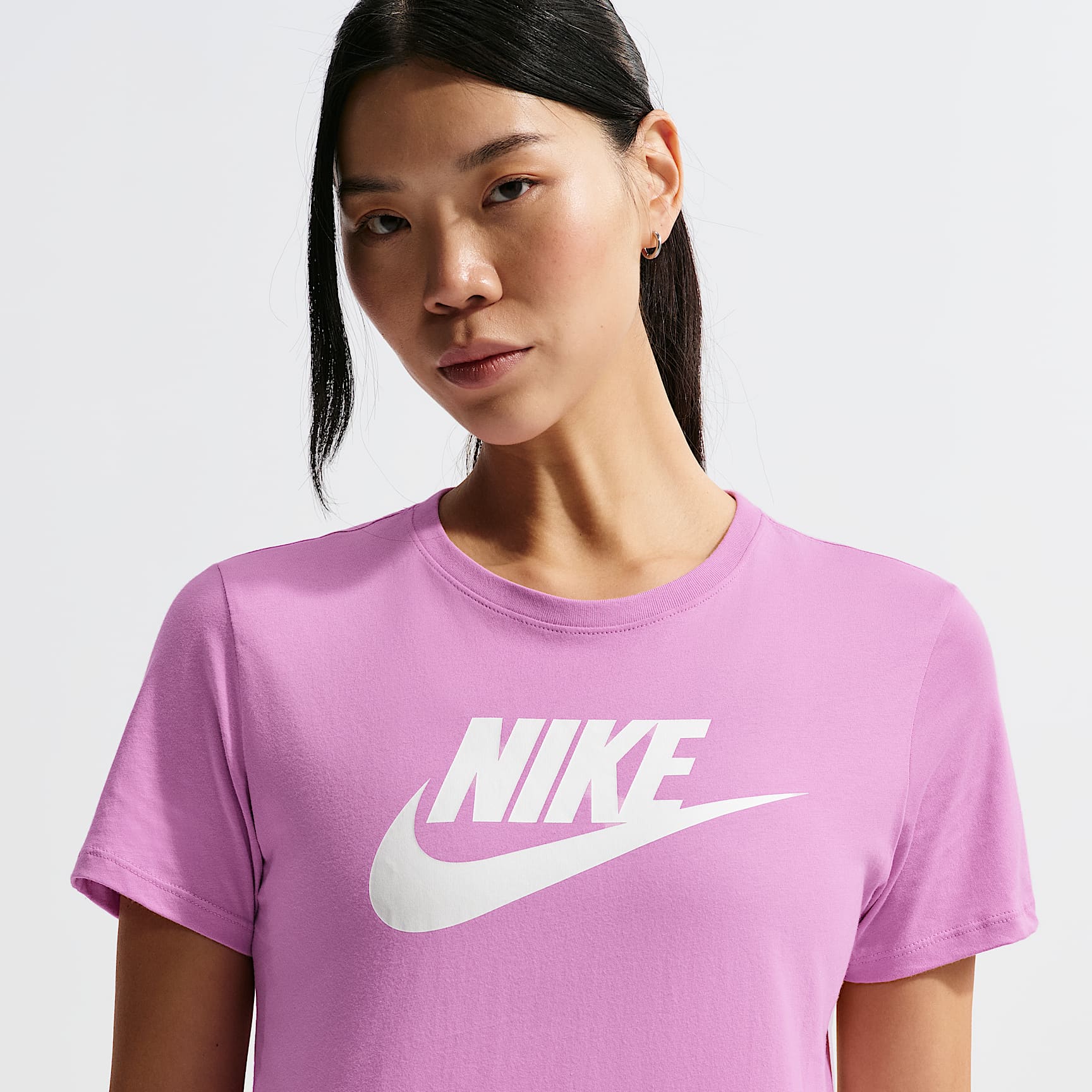 Nike Sportswear Essentials Women's Logo T-Shirt