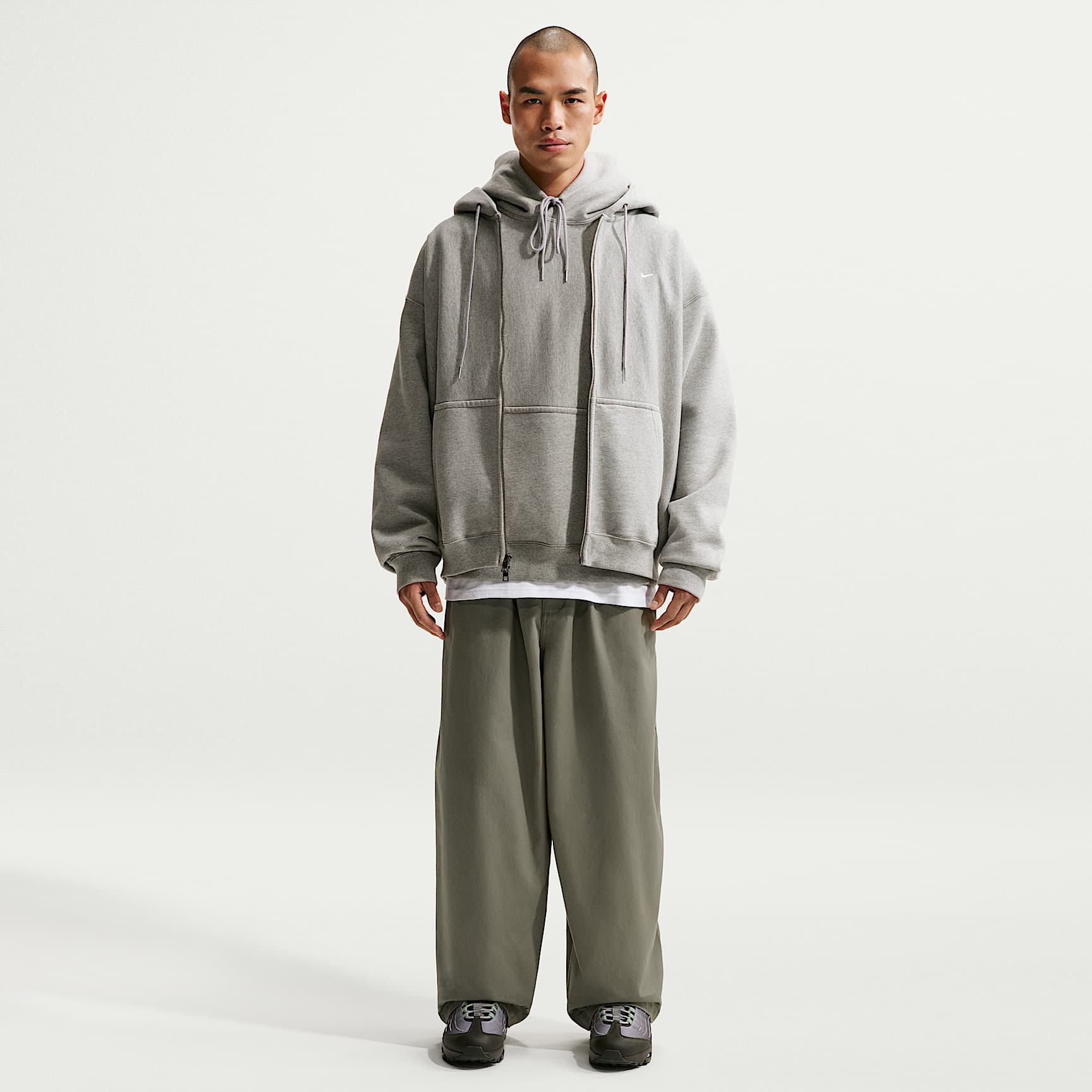 Nike Life Men's Wide-Leg Pants