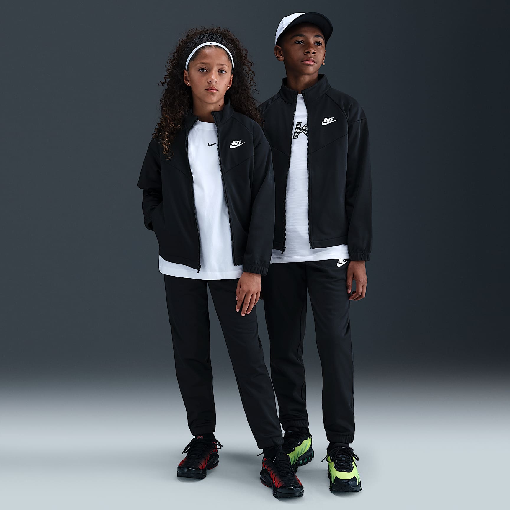 Nike Sportswear Older Kids' Dri-FIT Tracksuit