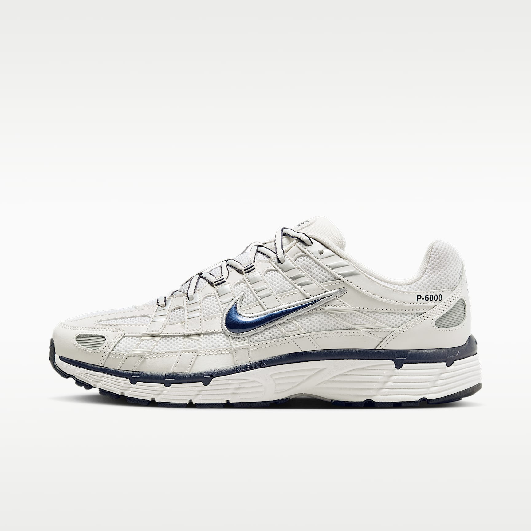 รองเท้า Nike P-6000