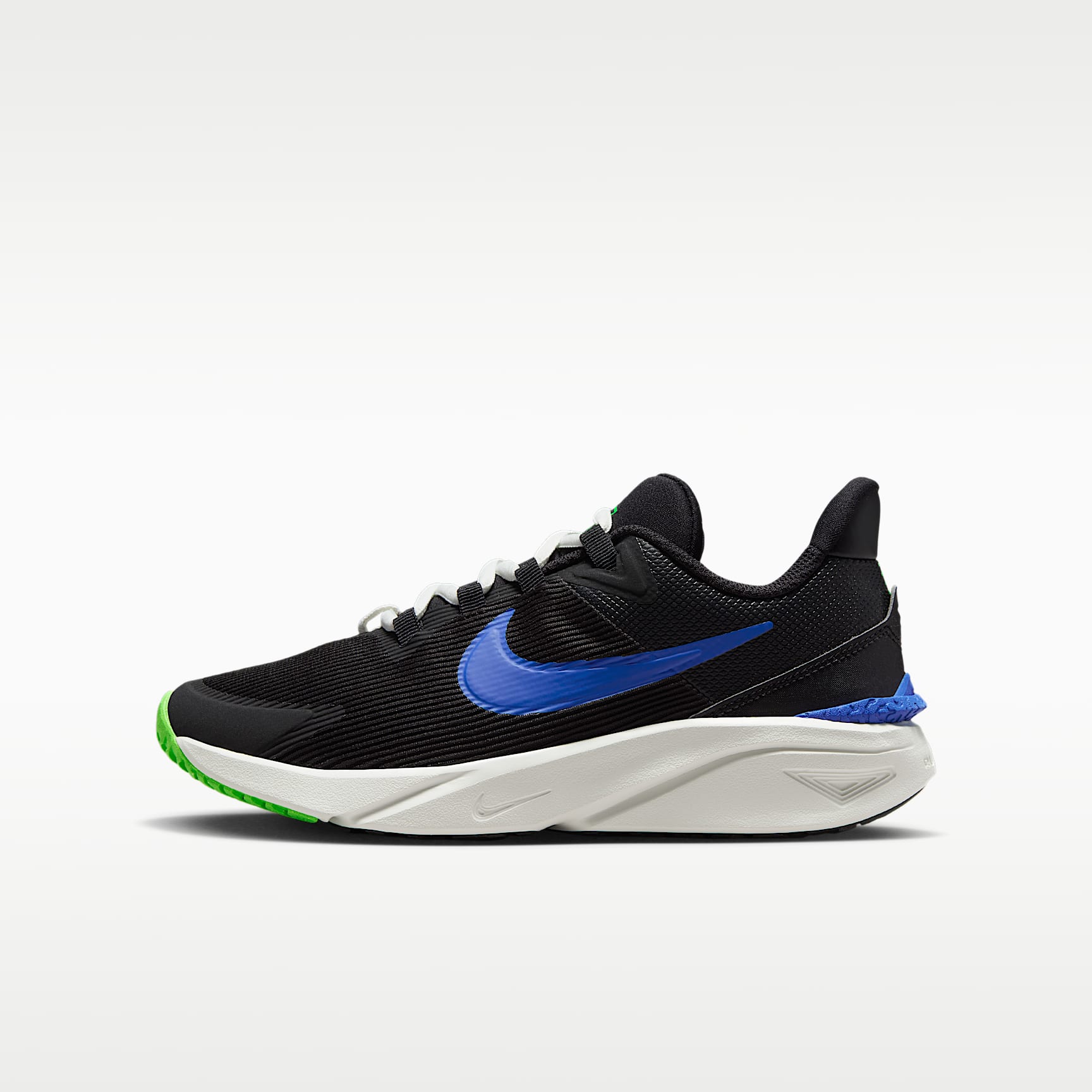 รองเท้าวิ่งโร้ดรันนิ่งเด็กโต Nike Star Runner 4