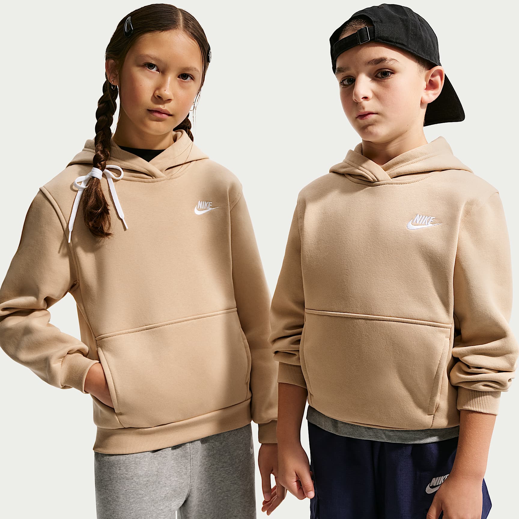 Nike Sportswear Club Fleece-pullover-hættetrøje til større børn