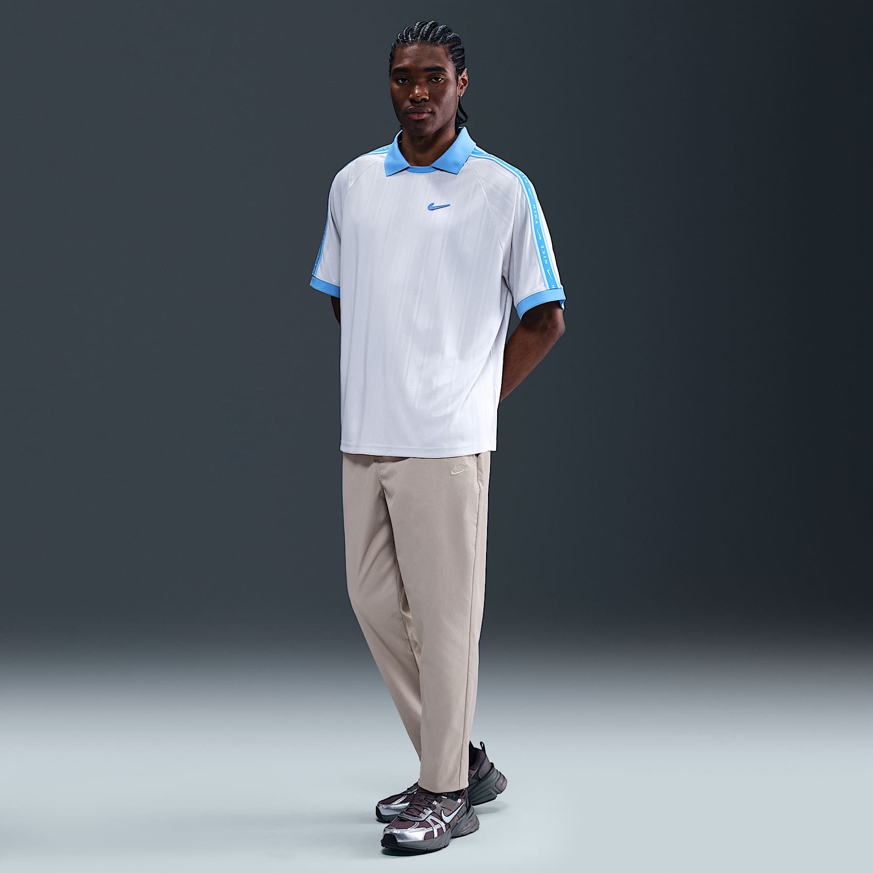 Nike Club Men's Woven Tapered Trousers