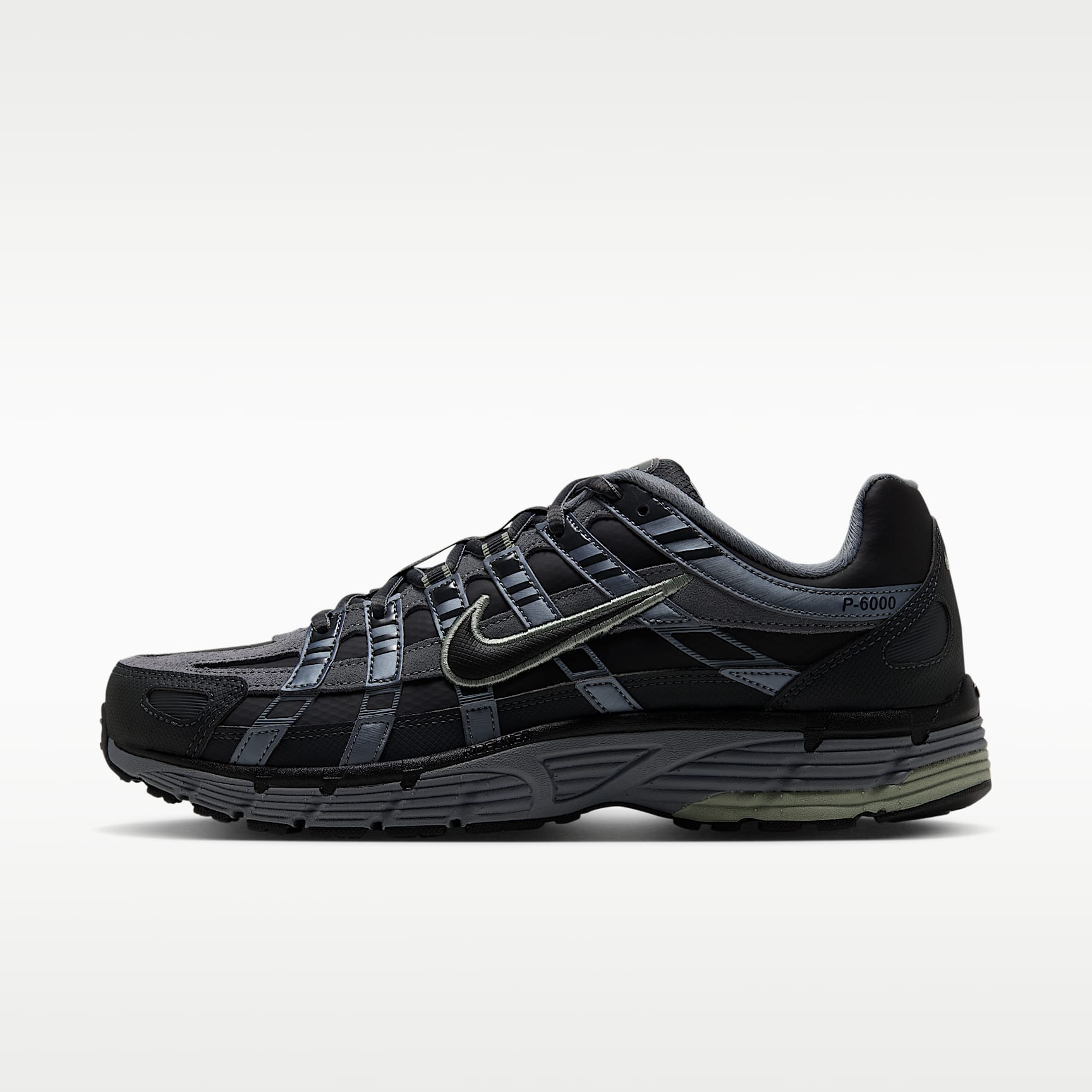 Chaussure Nike P-6000 pour homme