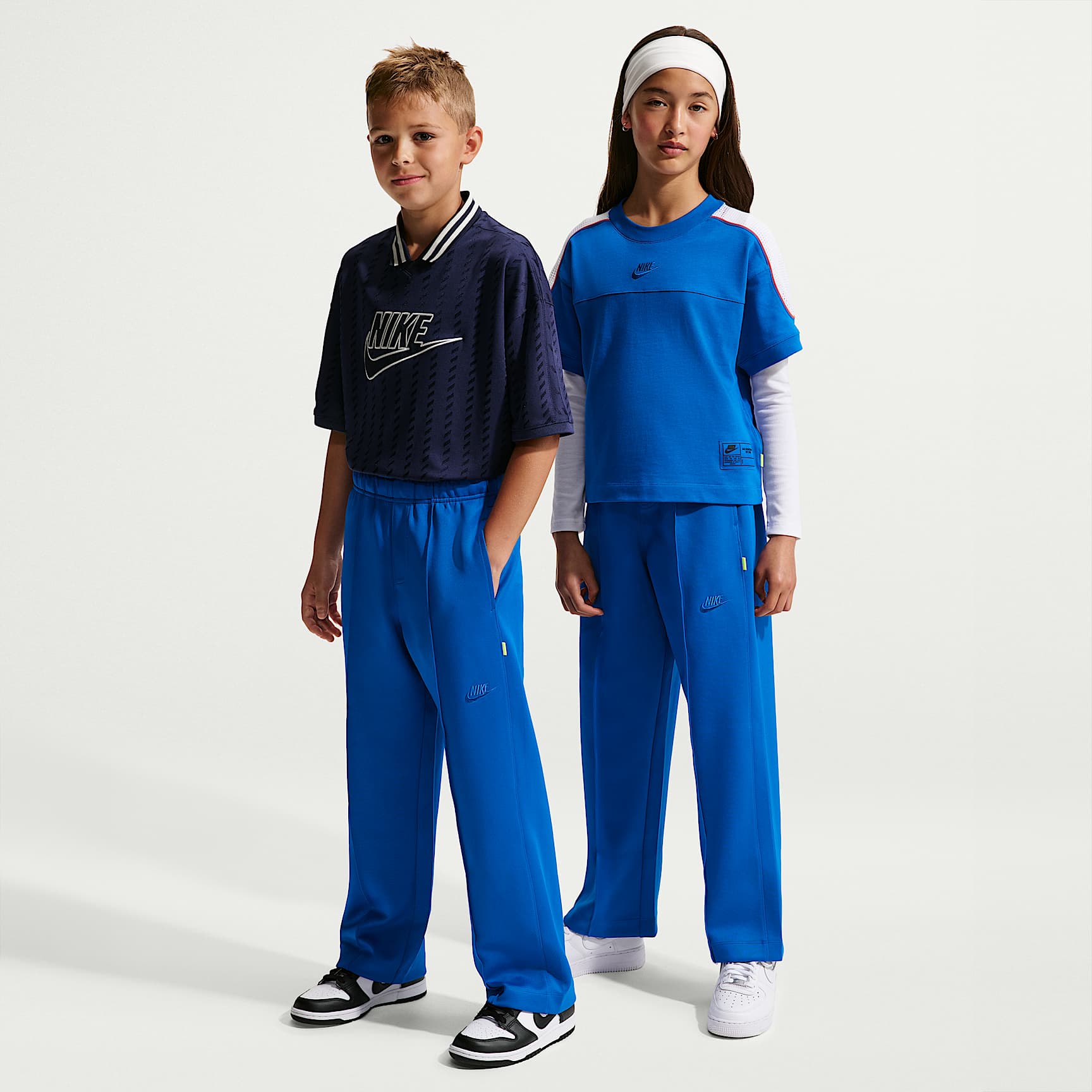 Pantaloni in tessuto a maglia di poliestere Nike Sportswear Collection – Ragazzo