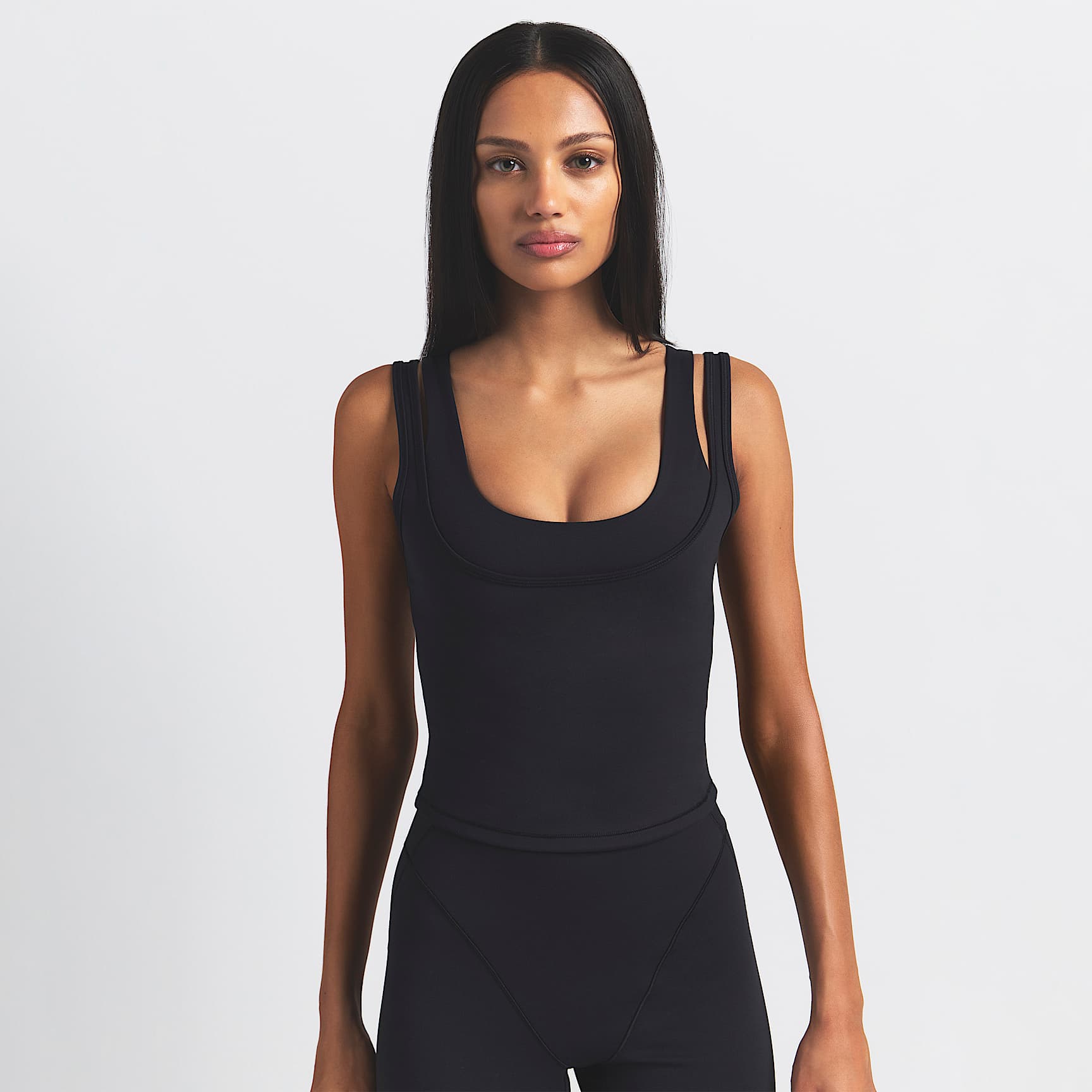 NikeSKIMS Matte Women's Double-Strap Scoop Tank Top