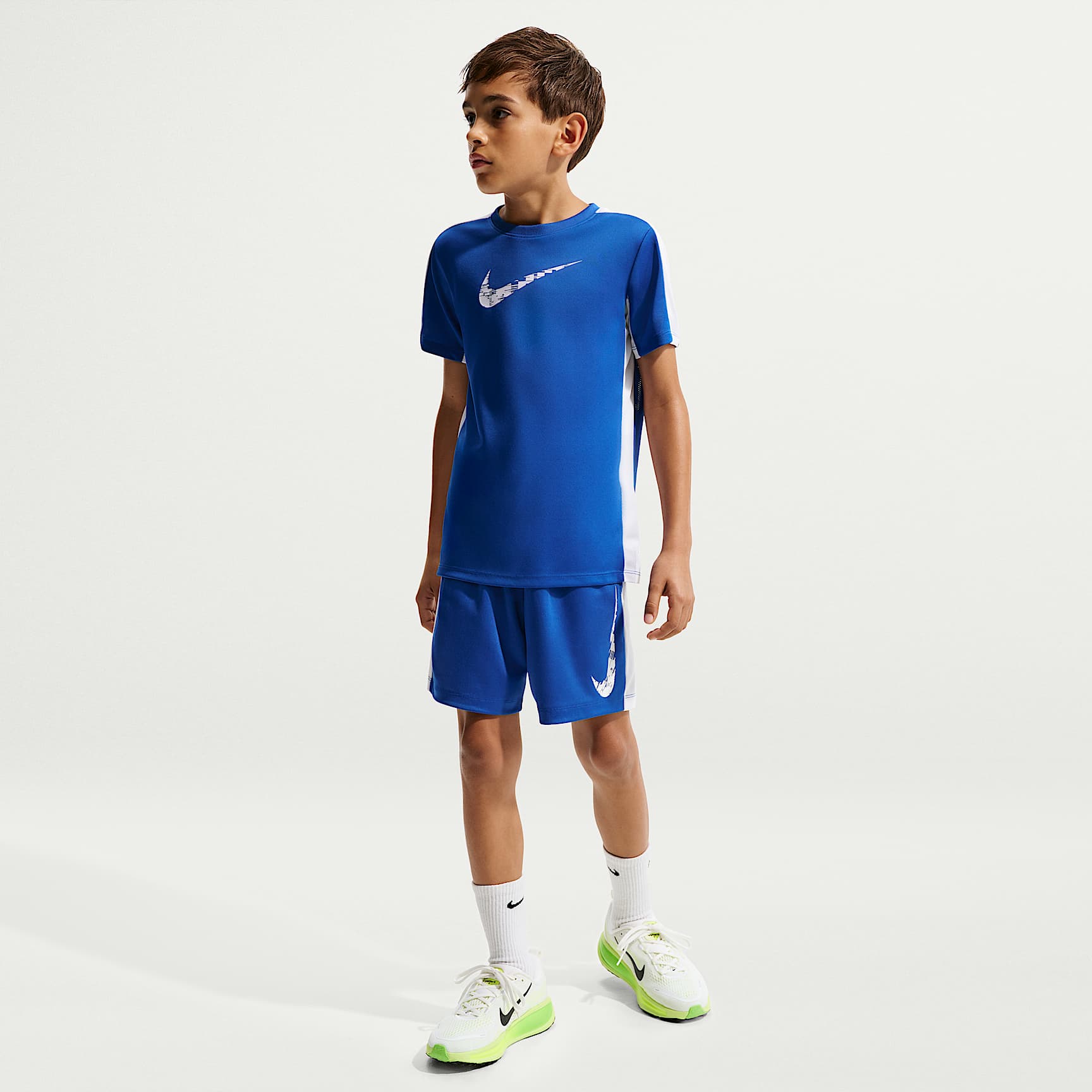 Shorts Dri-FIT para niño talla grande Nike Trophy23