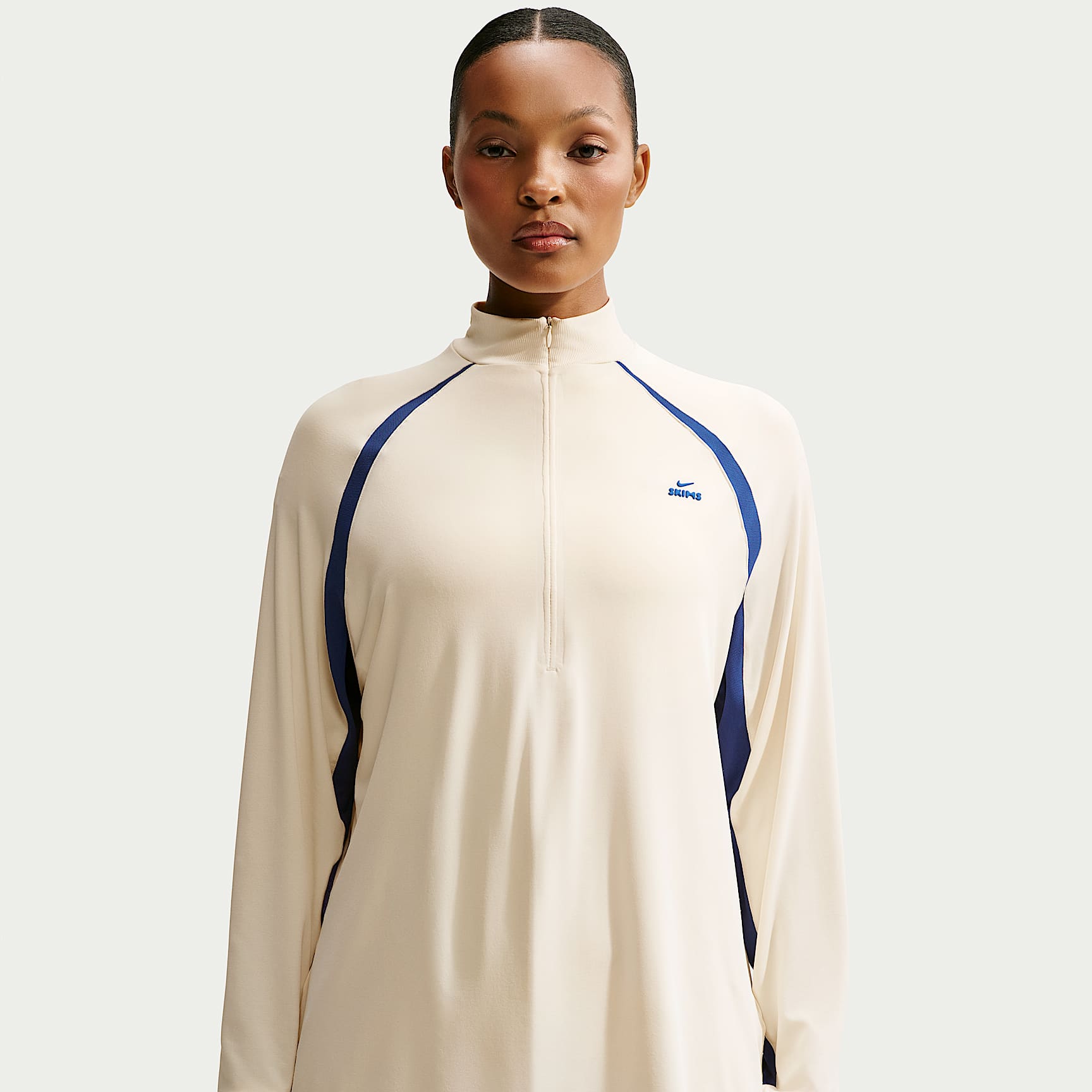 Haut à manches longues et demi-zip NikeSKIMS Stretch Knit pour femme