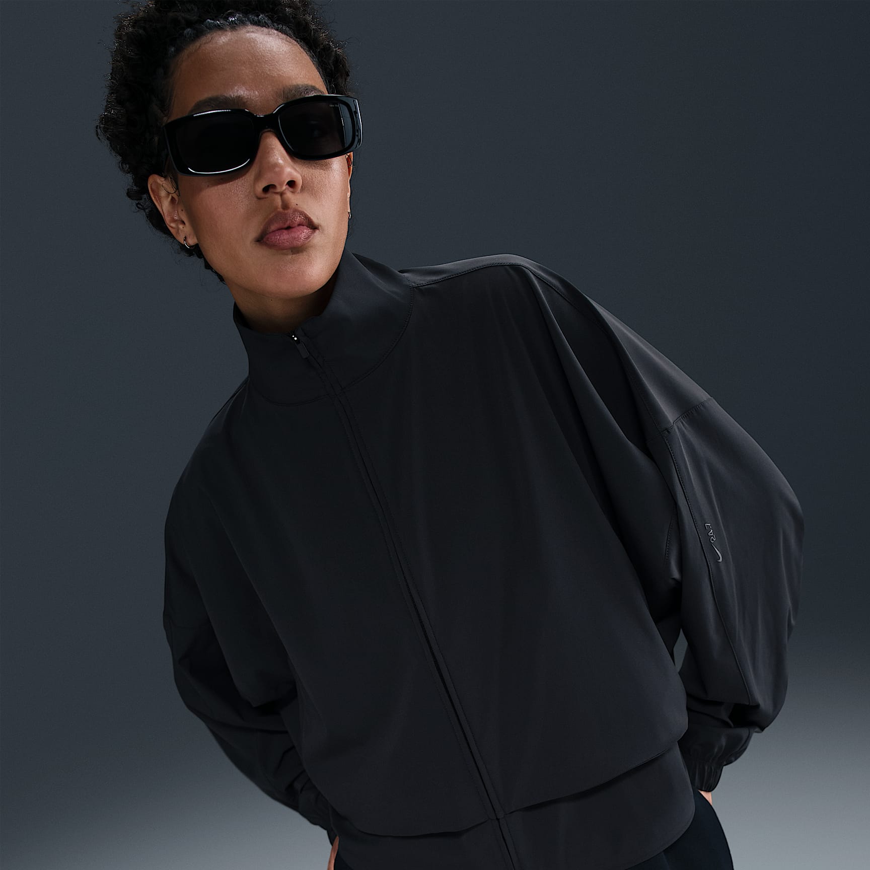 Chamarra Dri-FIT oversized de cierre completo para mujer Nike 24.7 PerfectStretch